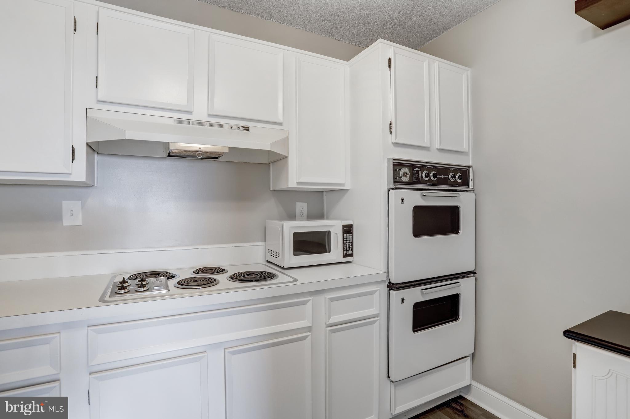 WATERGATE AT LANDMARK - Residential