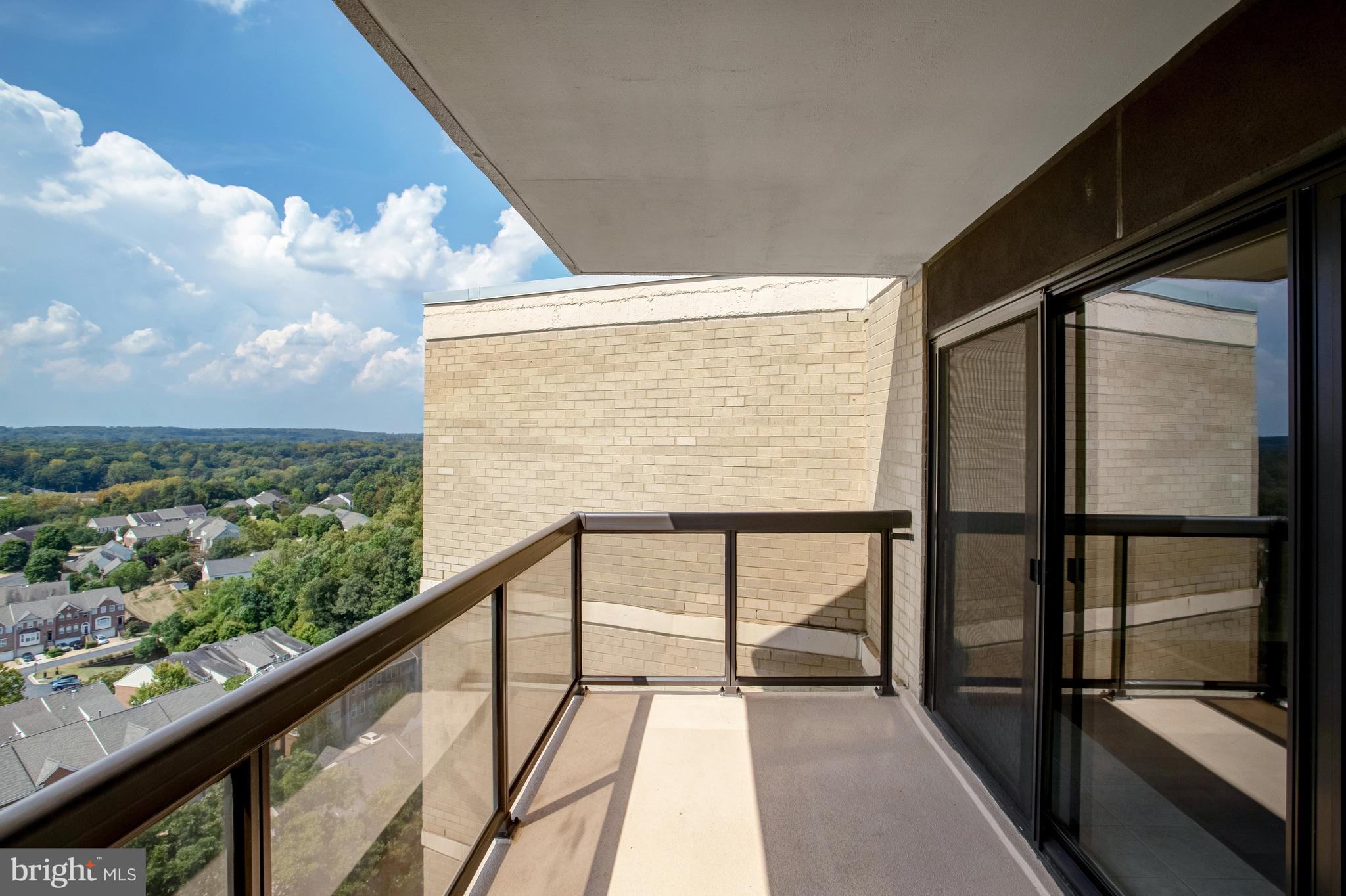 WATERGATE AT LANDMARK - Residential