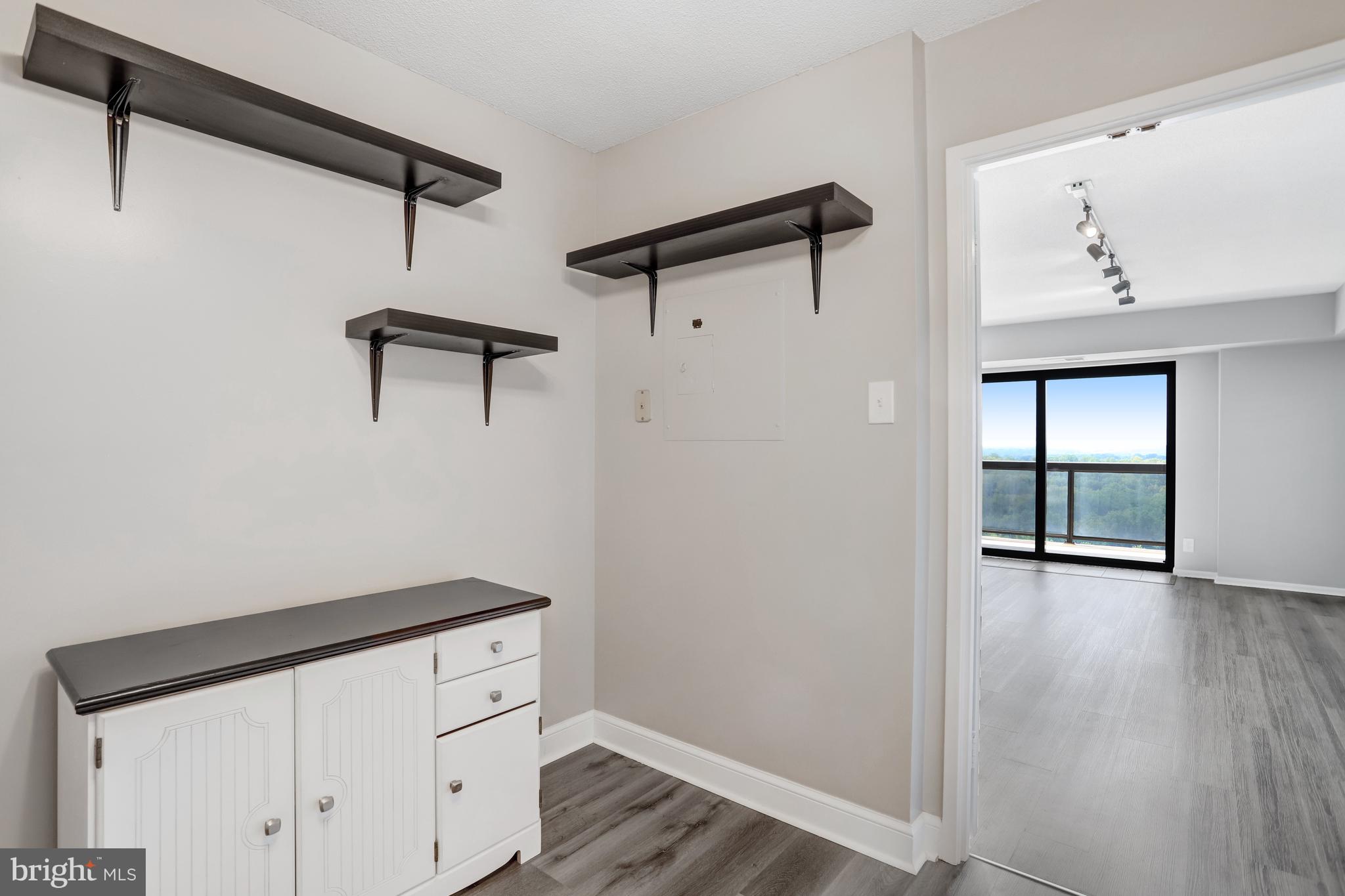 WATERGATE AT LANDMARK - Residential