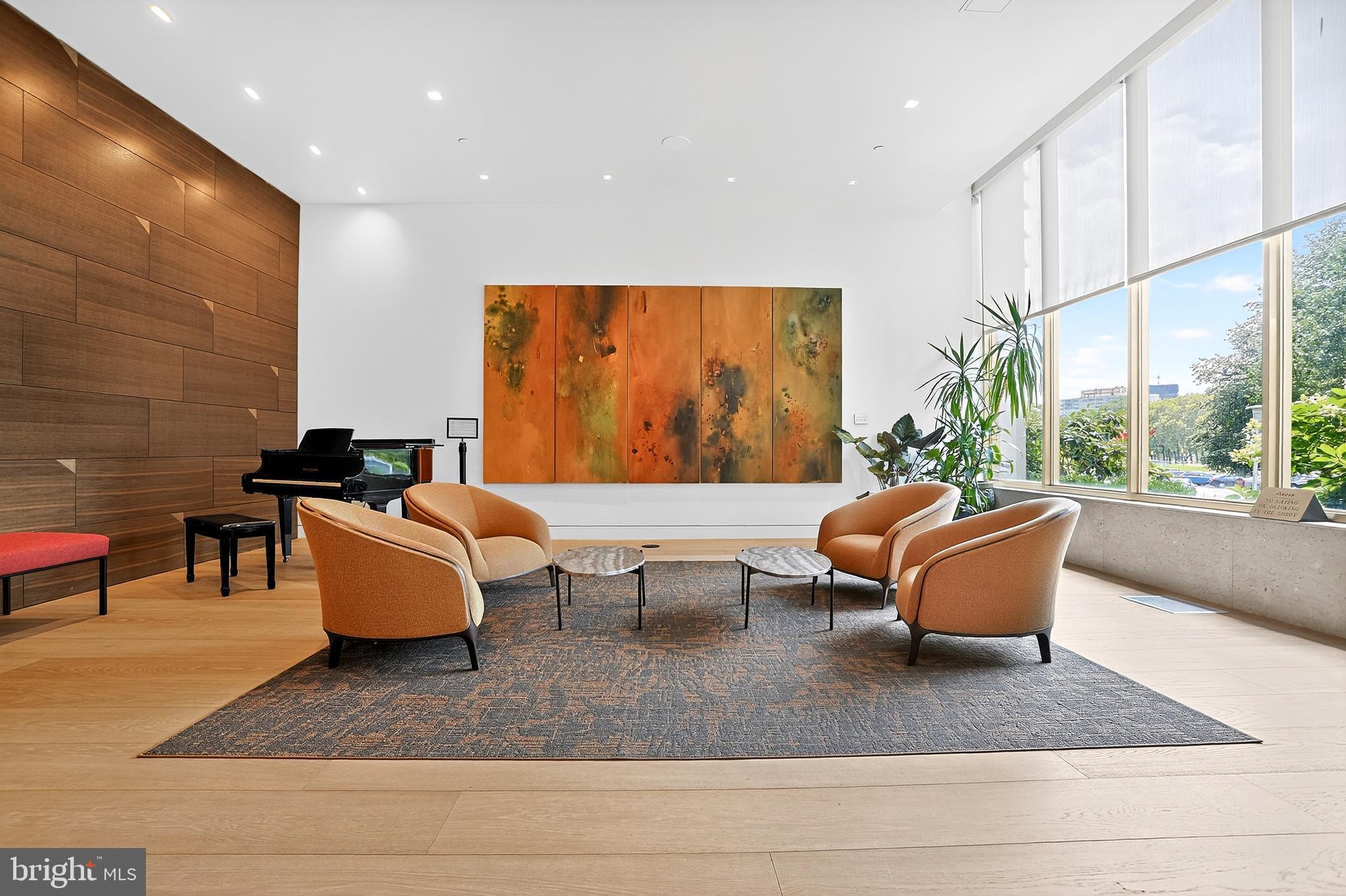 FAIRMOUNT - Residential