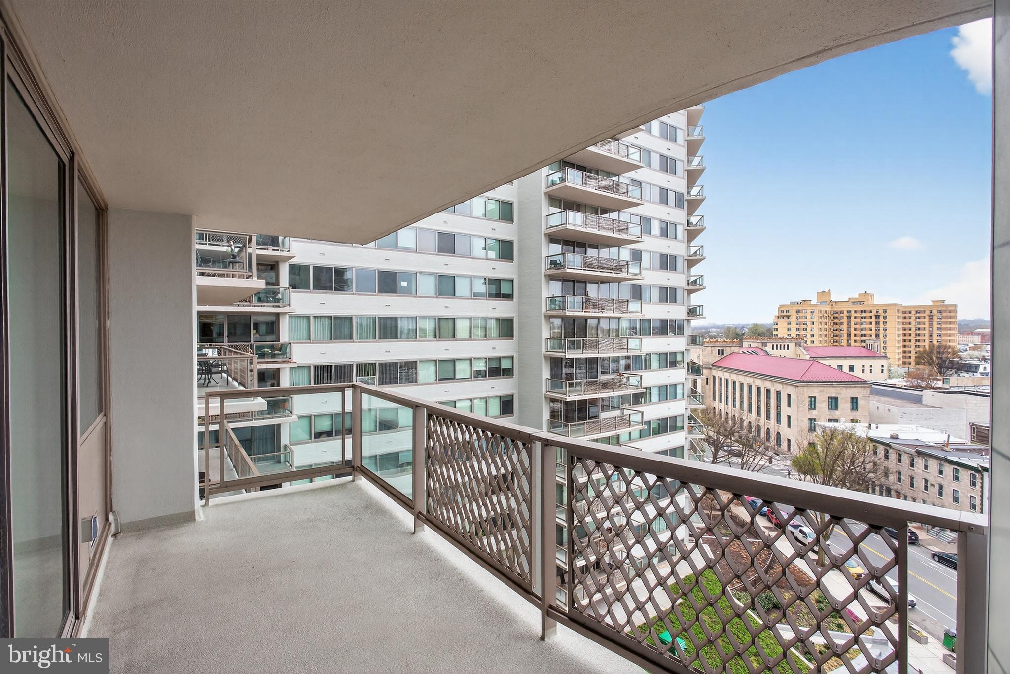 FAIRMOUNT - Residential