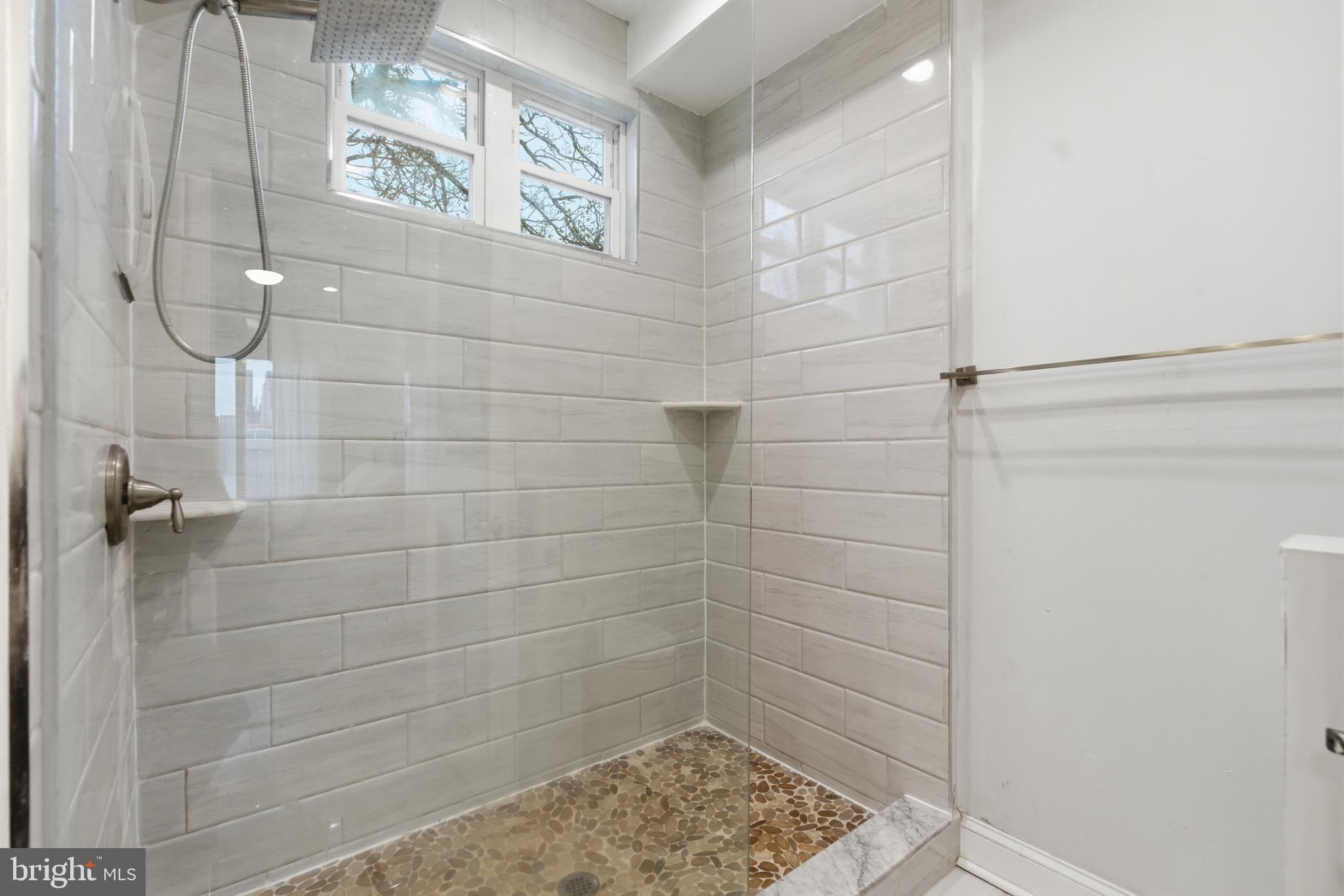 GRAYS FERRY - Residential