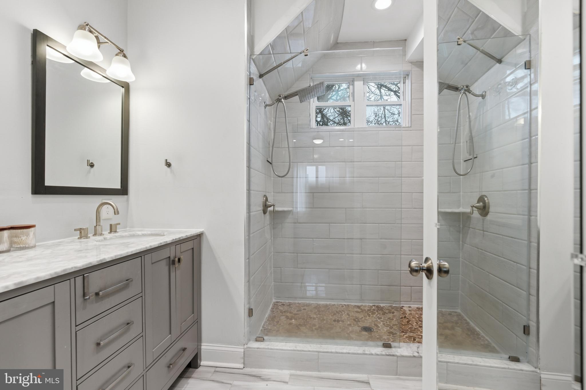 GRAYS FERRY - Residential