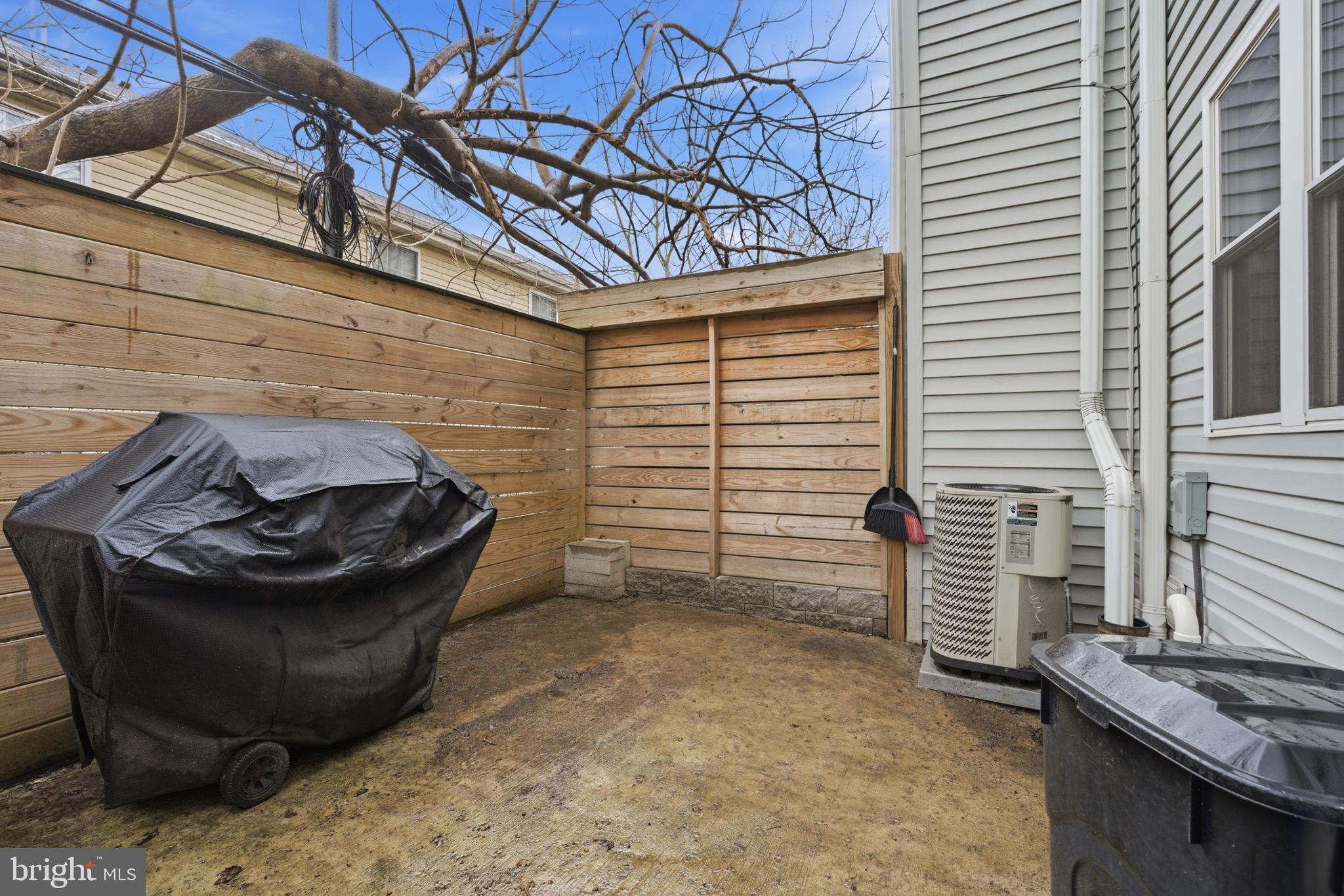 GRAYS FERRY - Residential