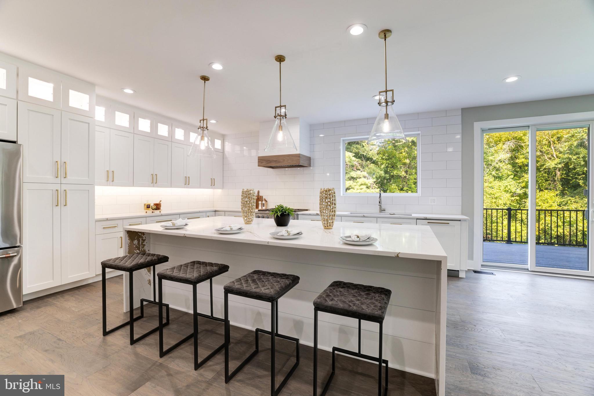 PIMMIT HILLS - Residential