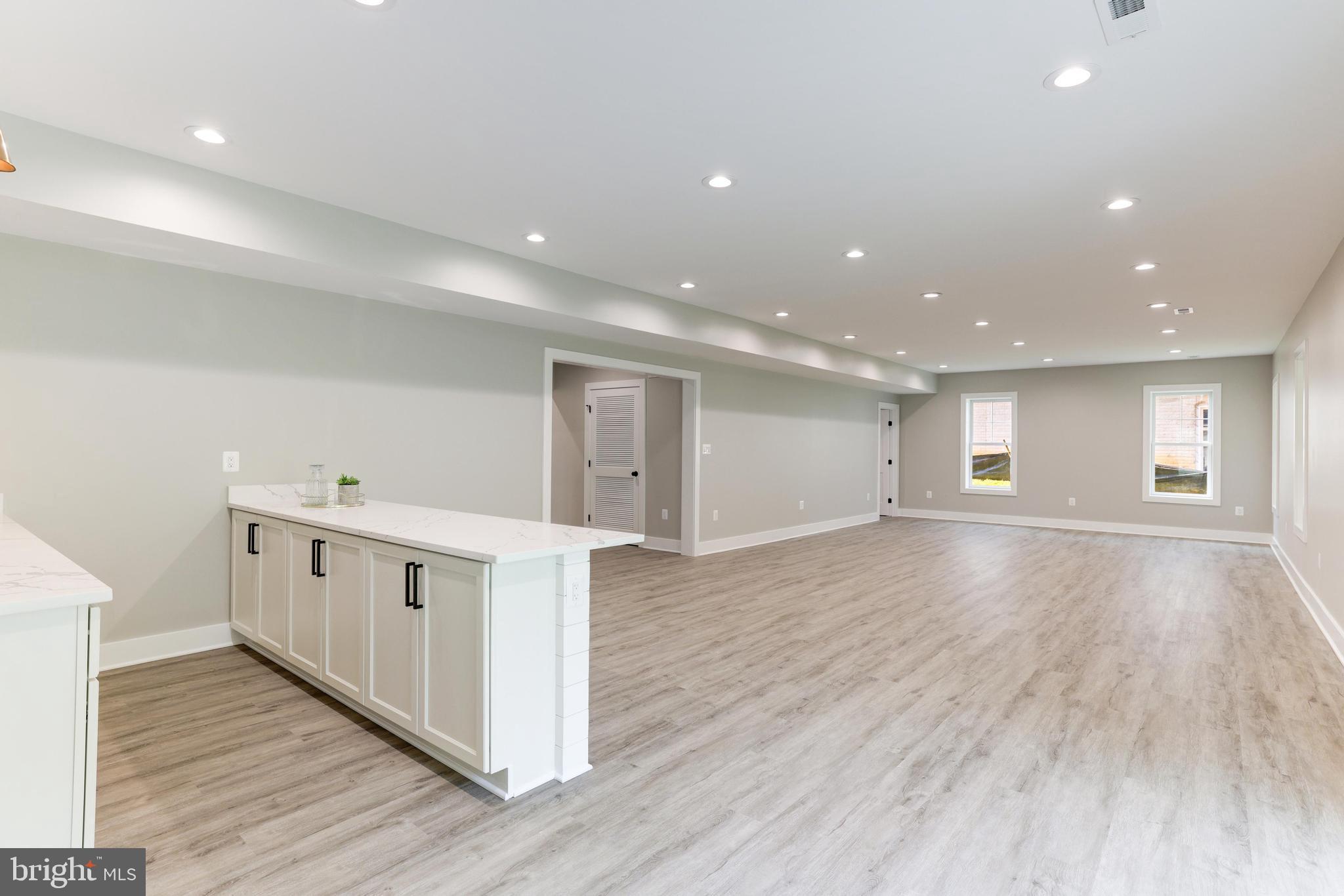 PIMMIT HILLS - Residential