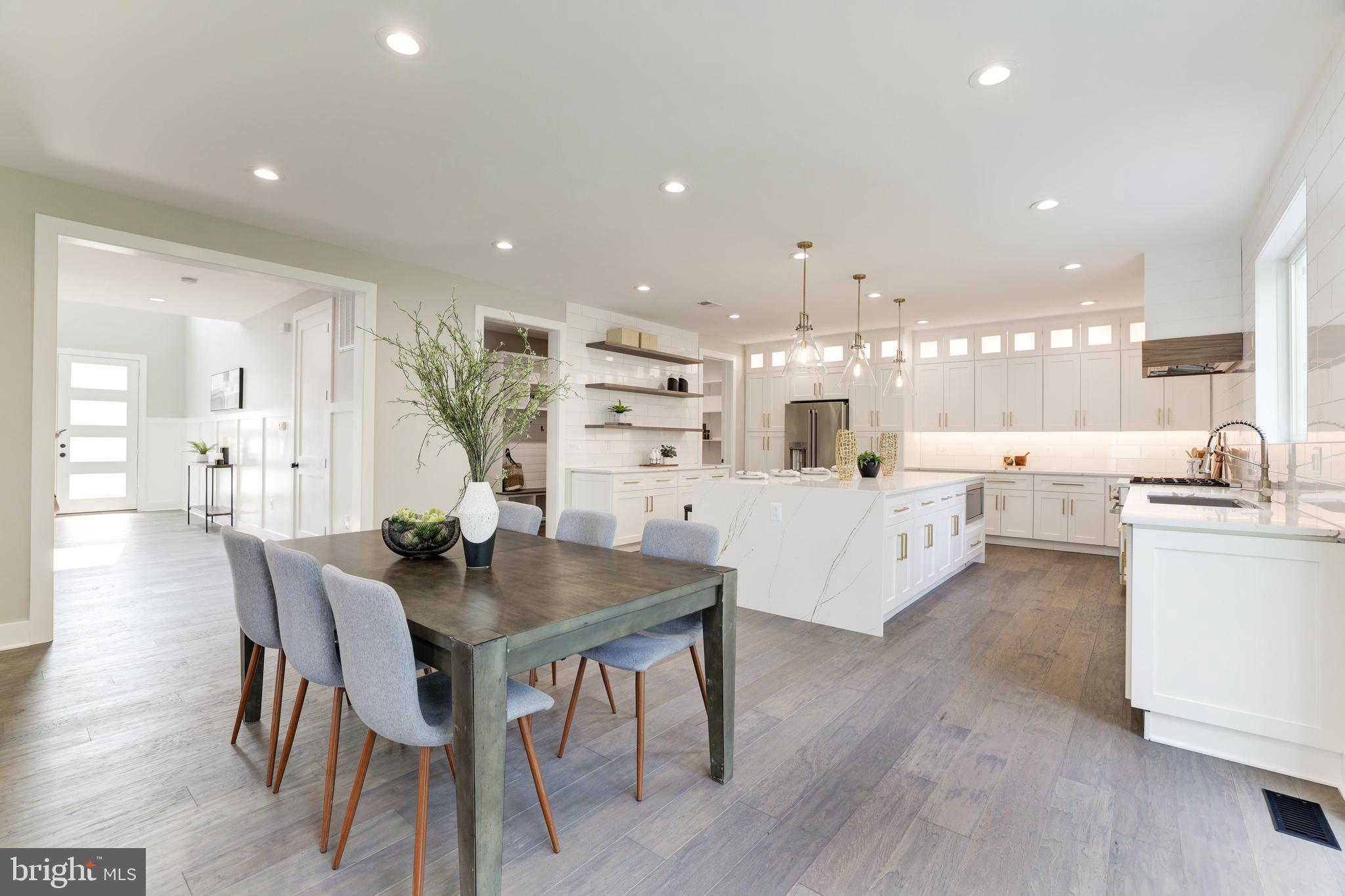 PIMMIT HILLS - Residential