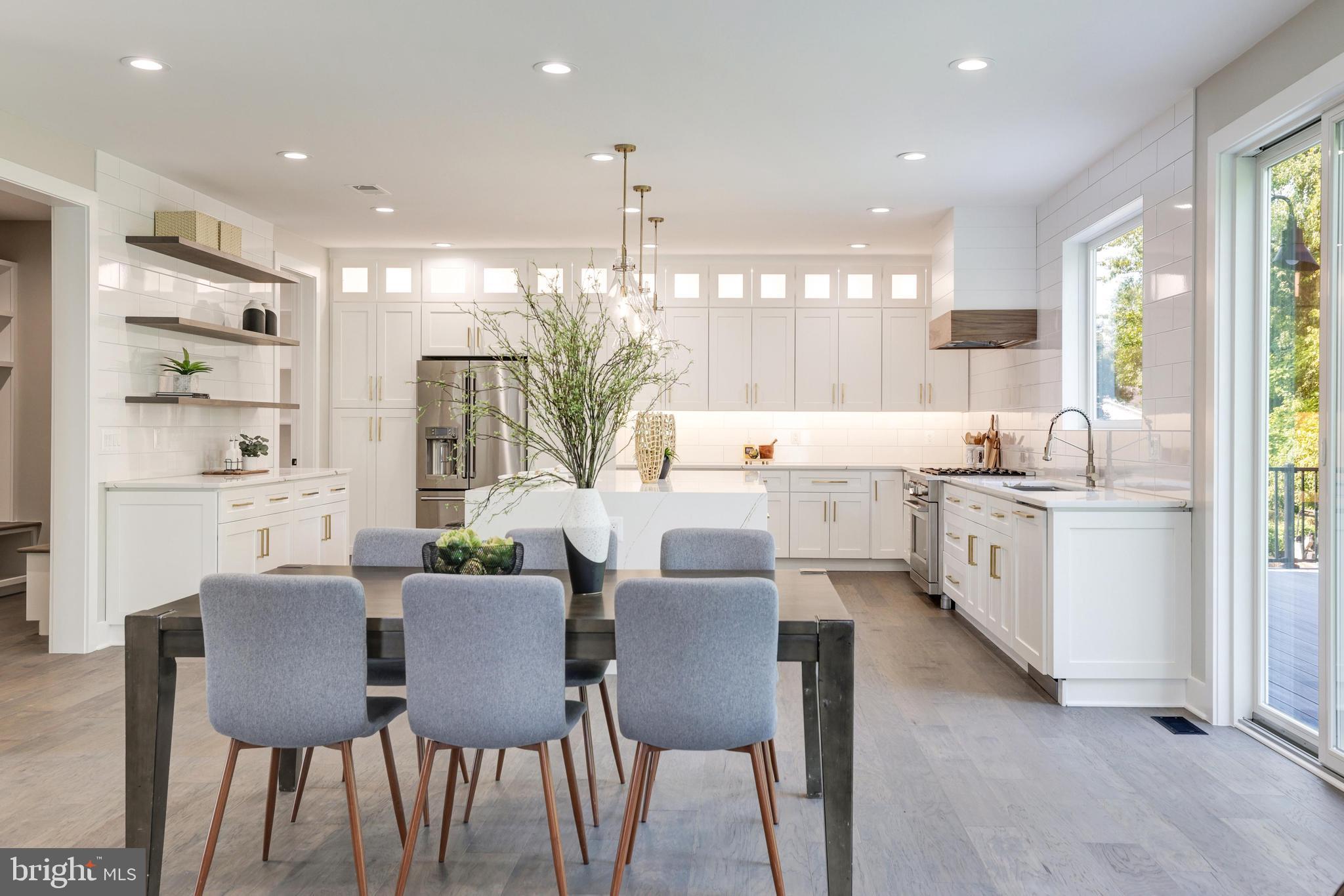 PIMMIT HILLS - Residential