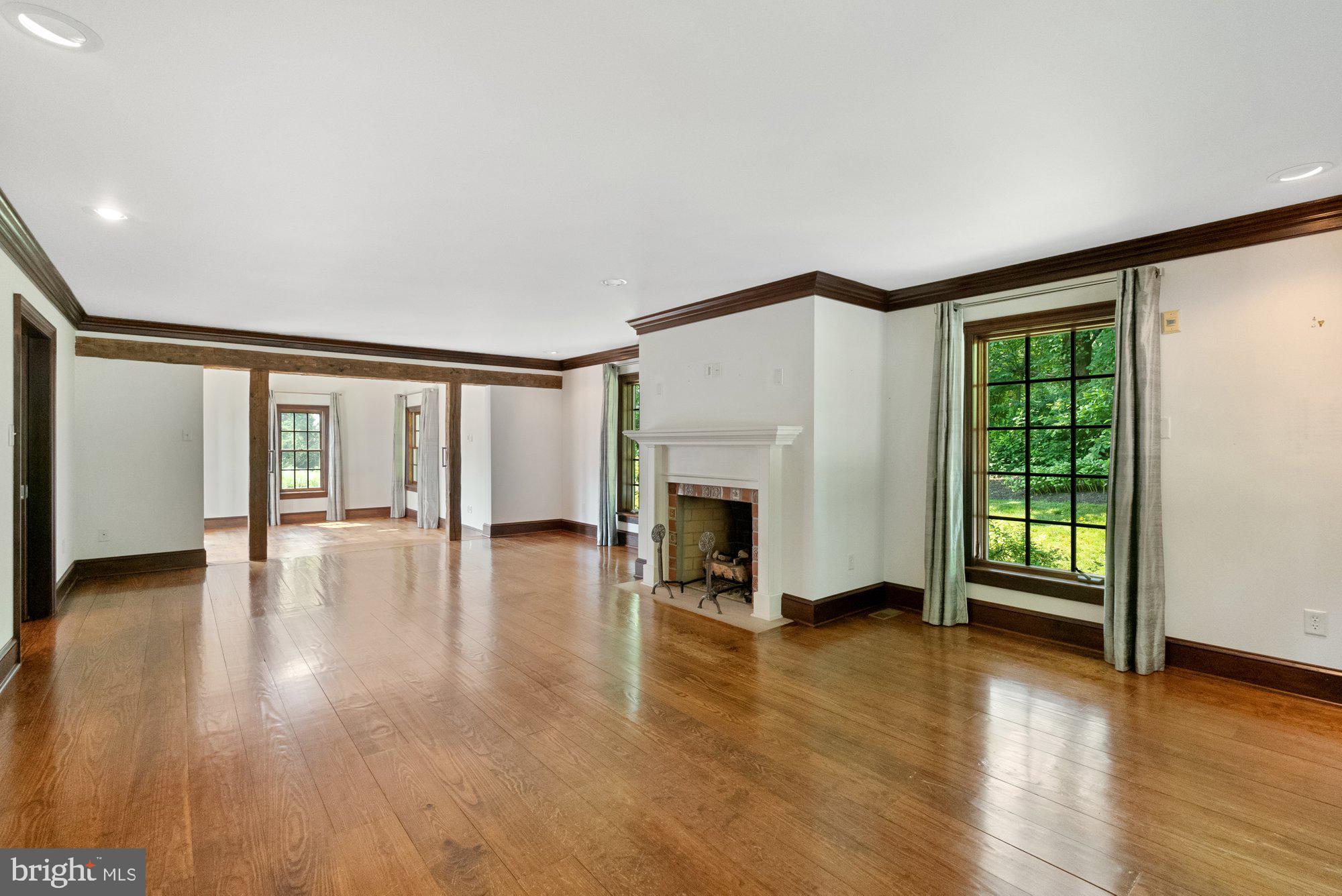 HAWK RIDGE - Residential