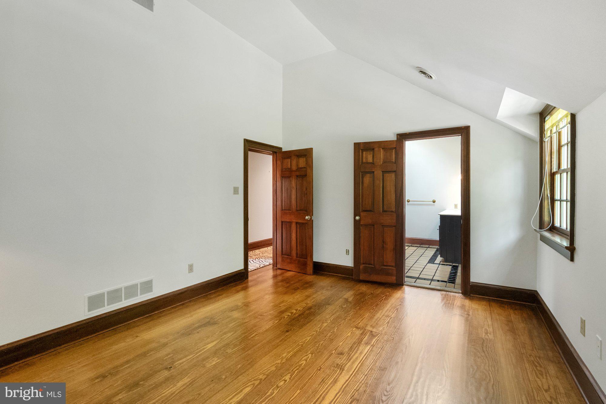 HAWK RIDGE - Residential