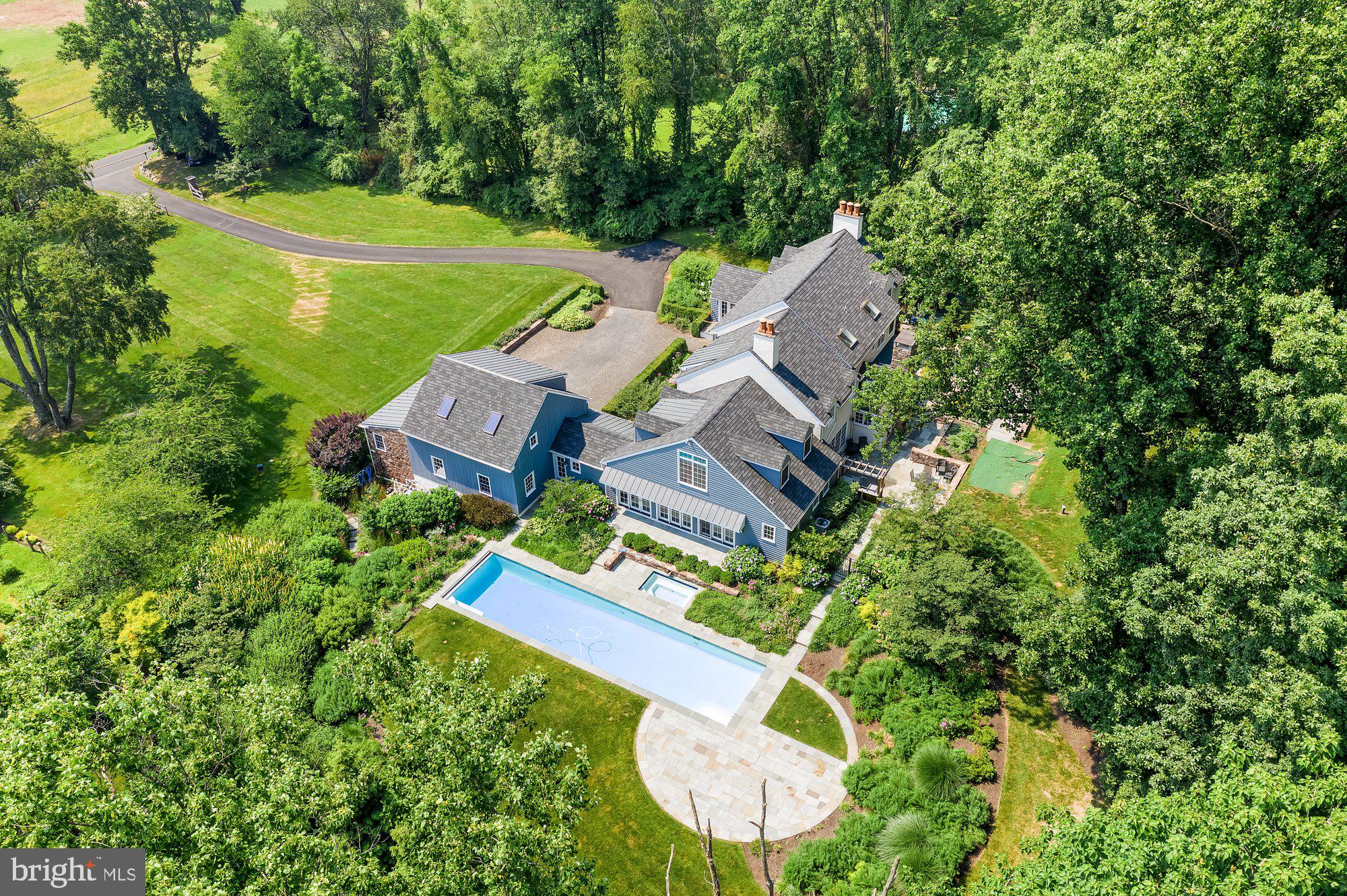 HAWK RIDGE - Residential