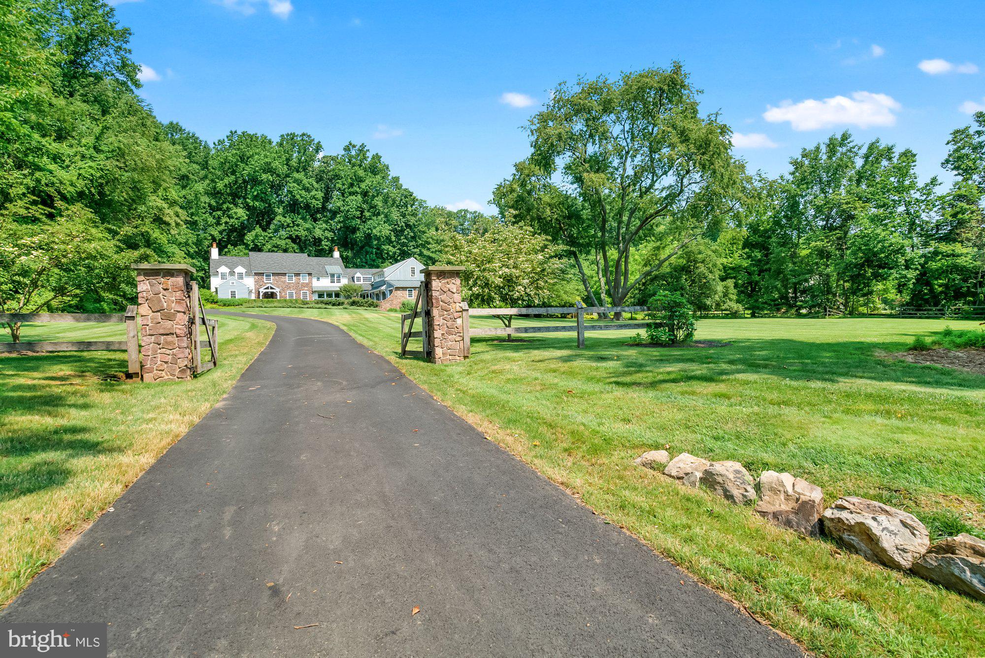 HAWK RIDGE - Residential