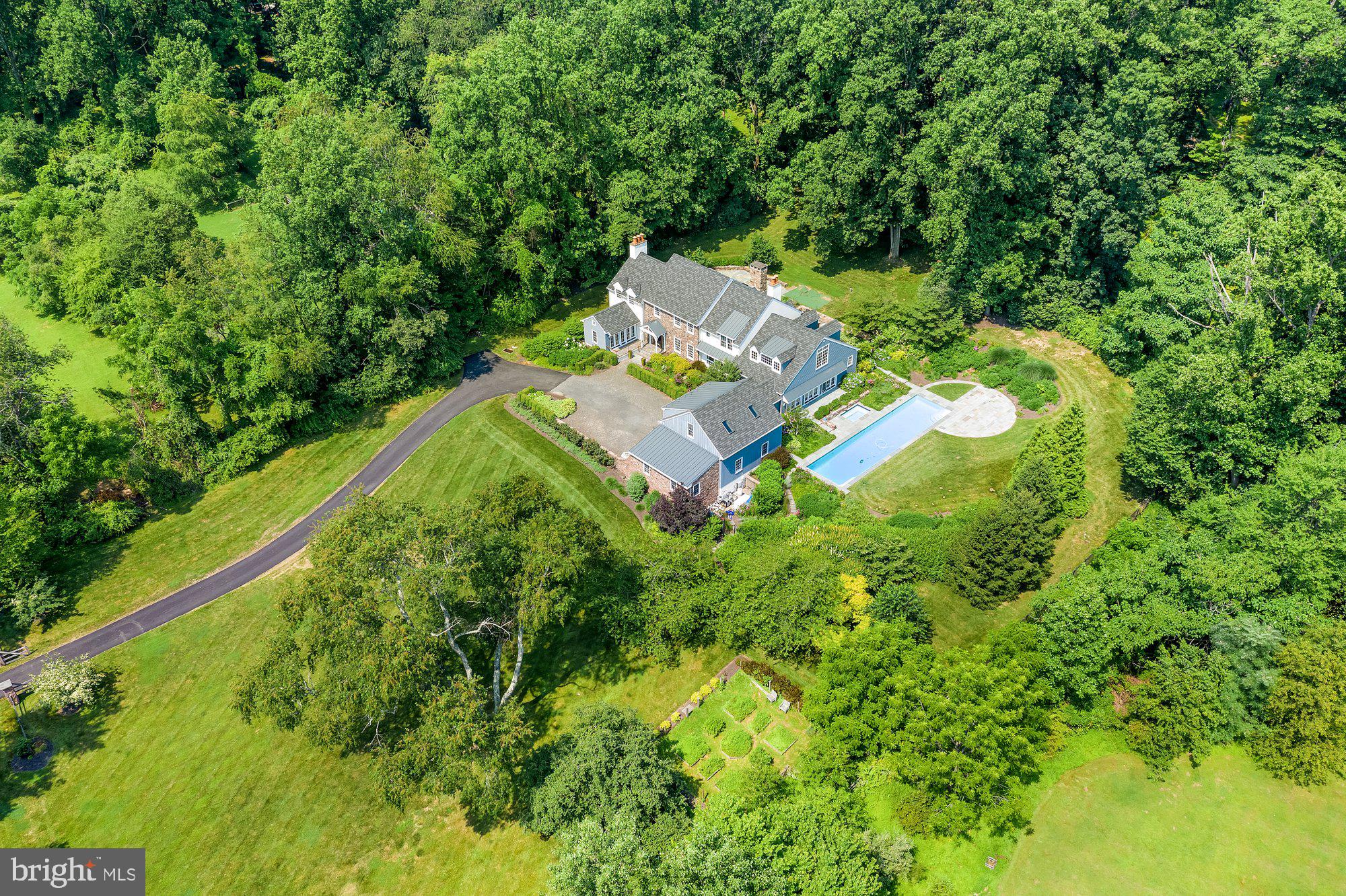 HAWK RIDGE - Residential