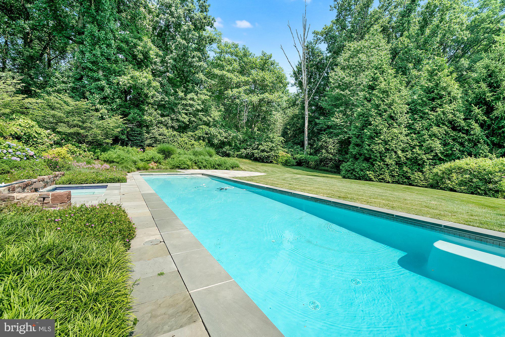 HAWK RIDGE - Residential