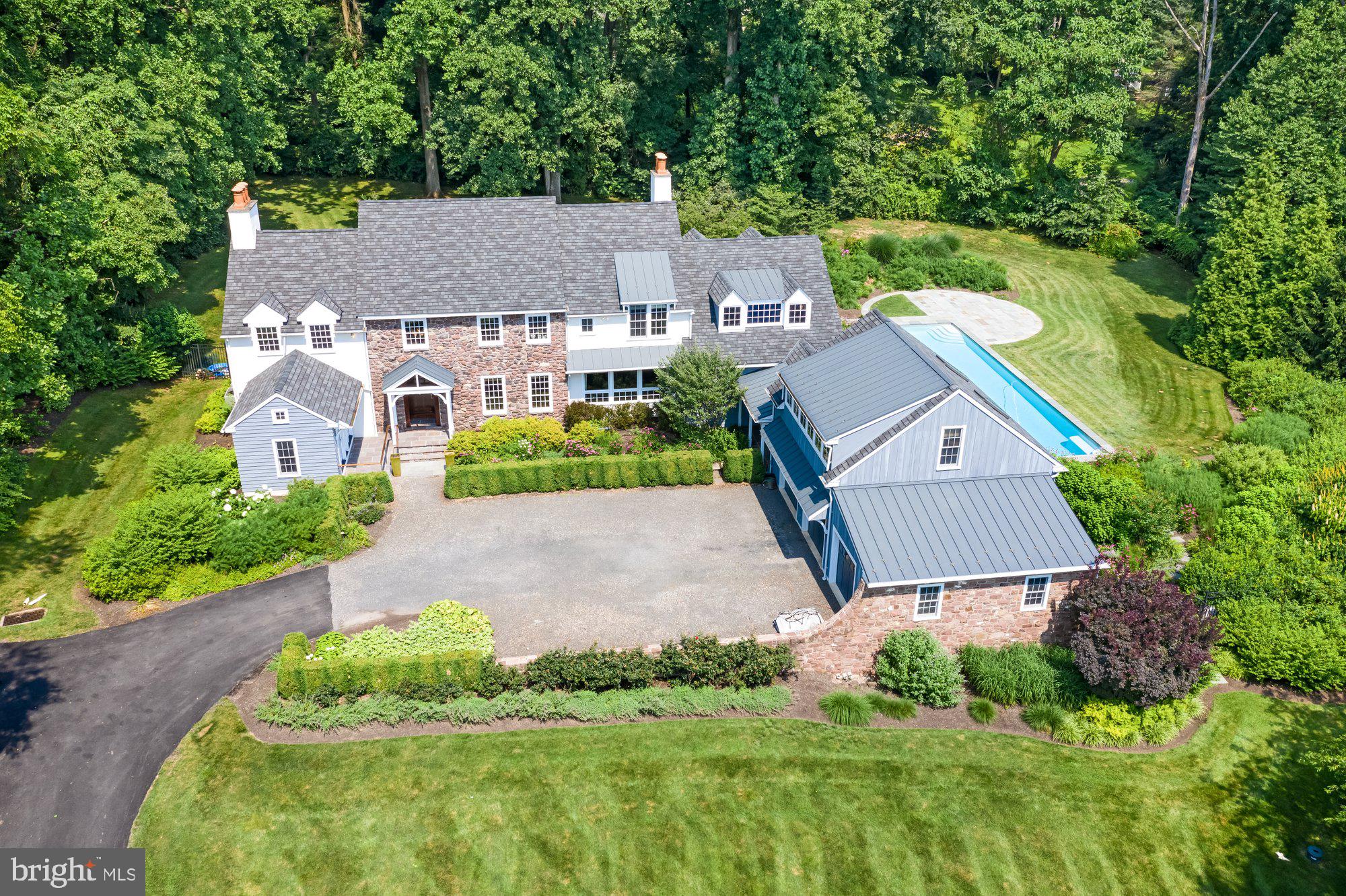 HAWK RIDGE - Residential