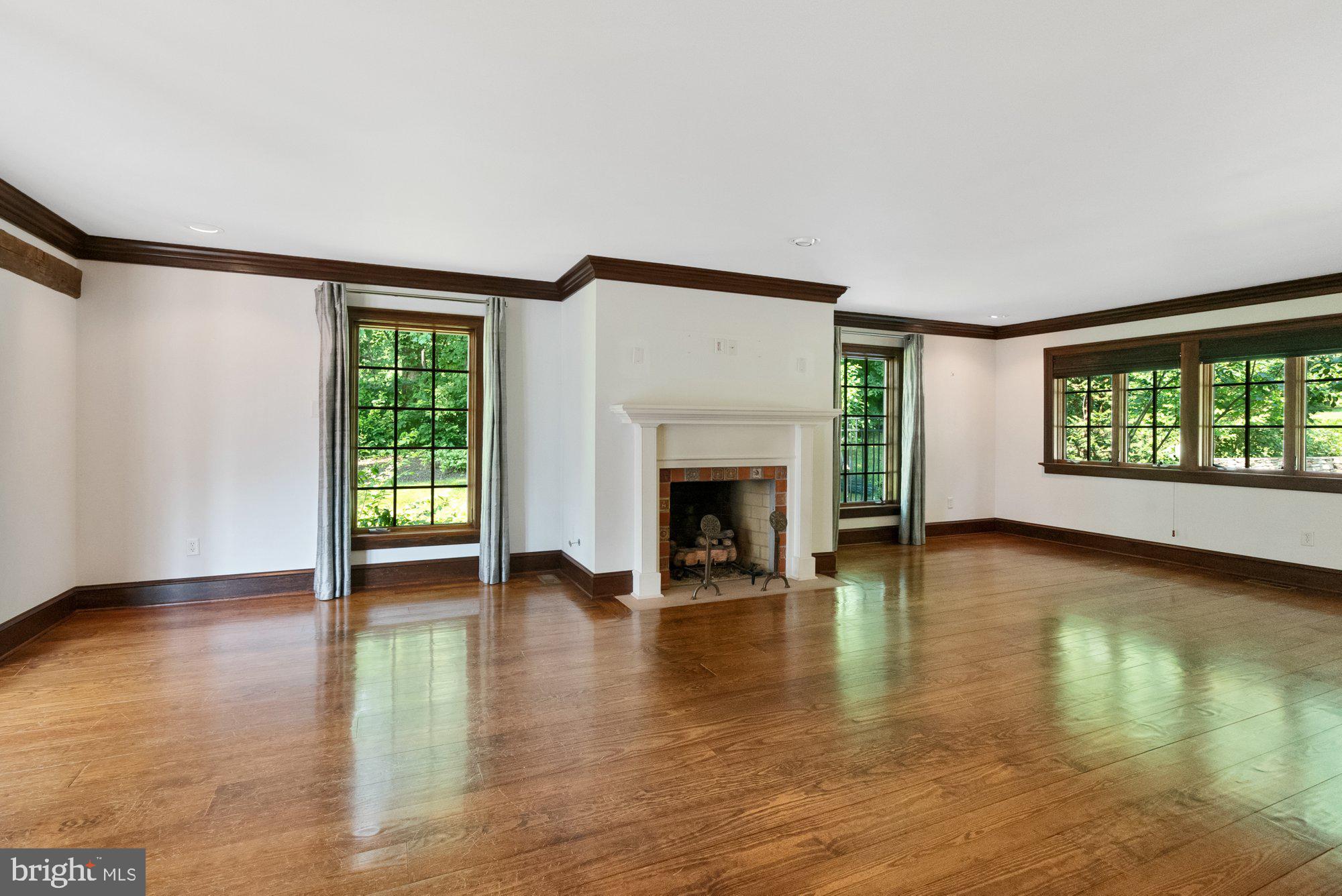 HAWK RIDGE - Residential