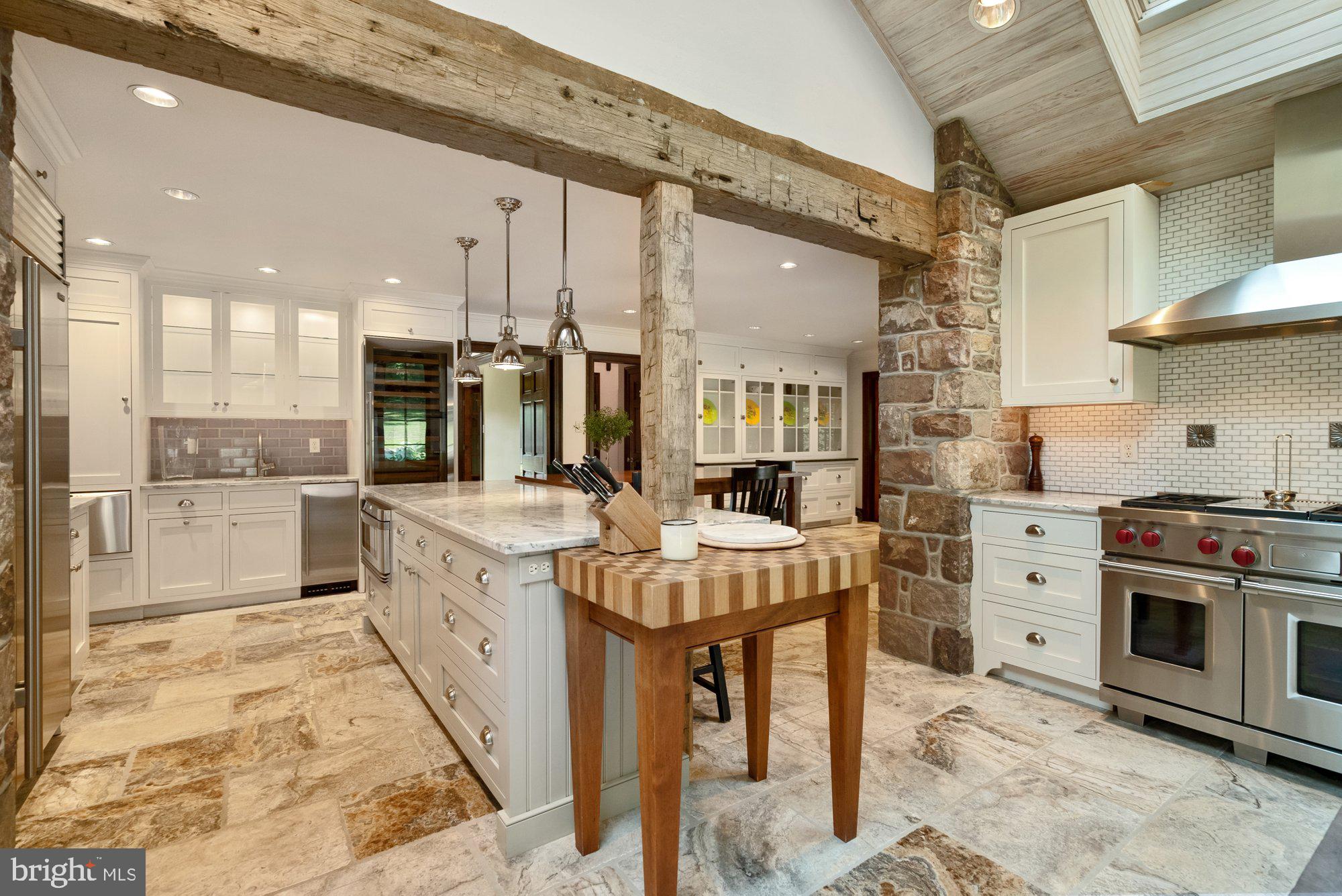 HAWK RIDGE - Residential
