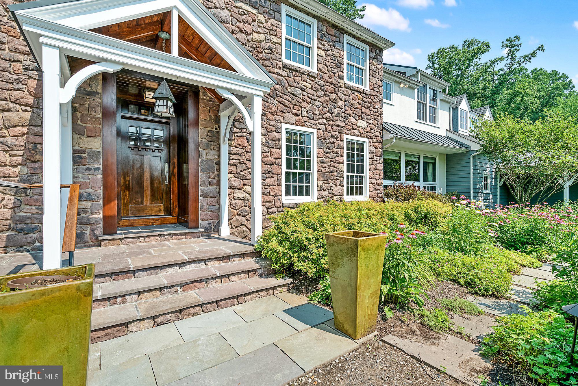 HAWK RIDGE - Residential
