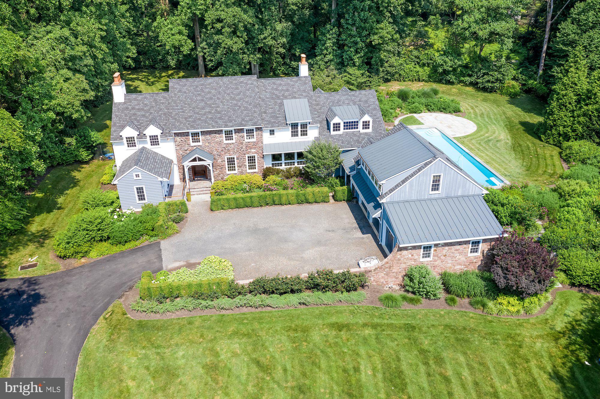 HAWK RIDGE - Residential