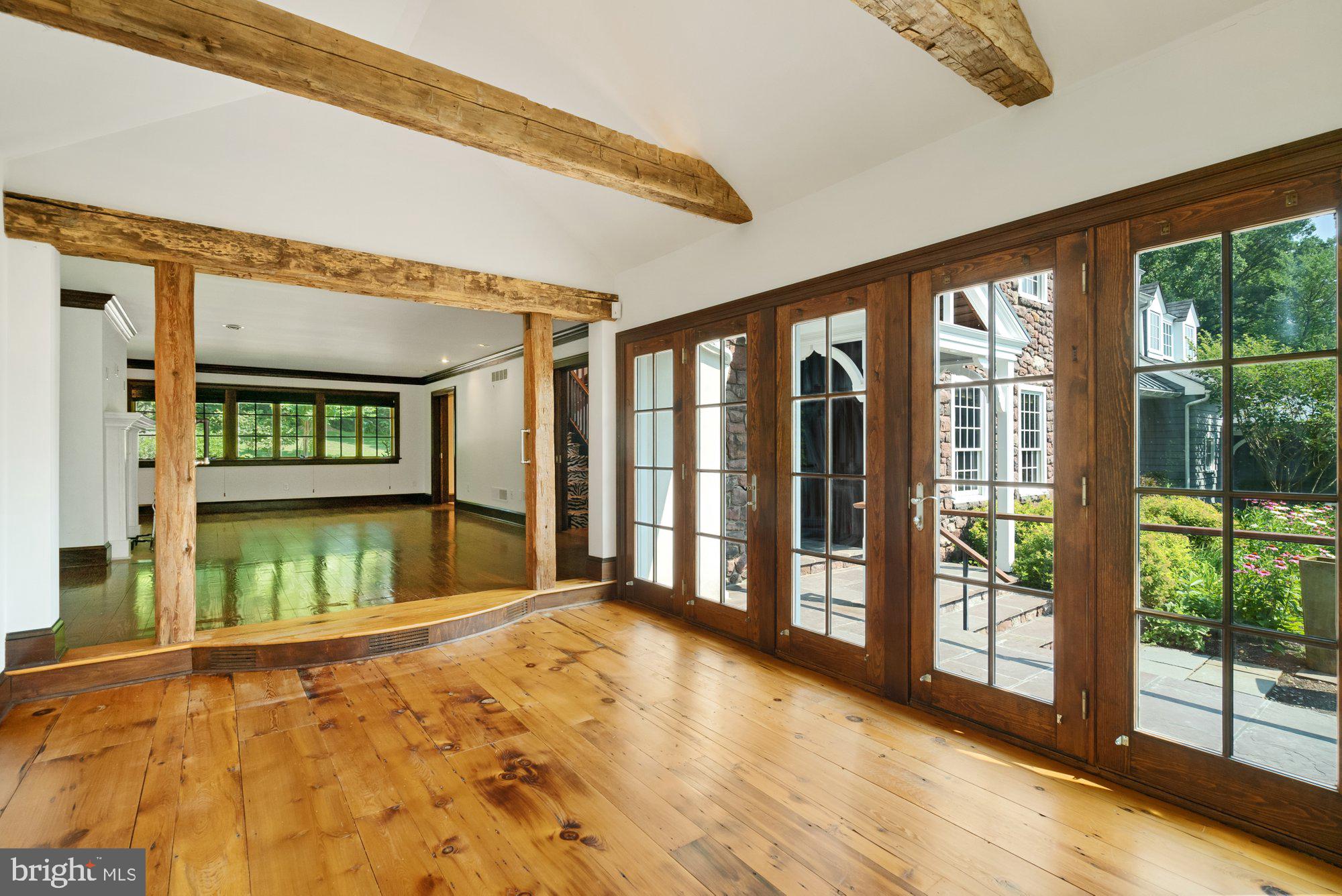 HAWK RIDGE - Residential