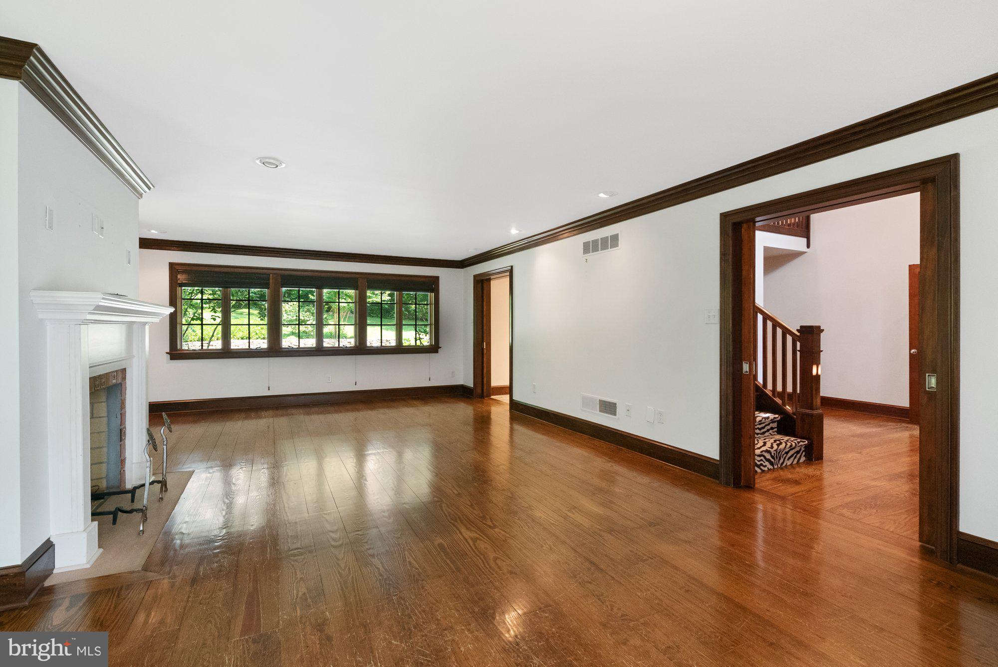 HAWK RIDGE - Residential