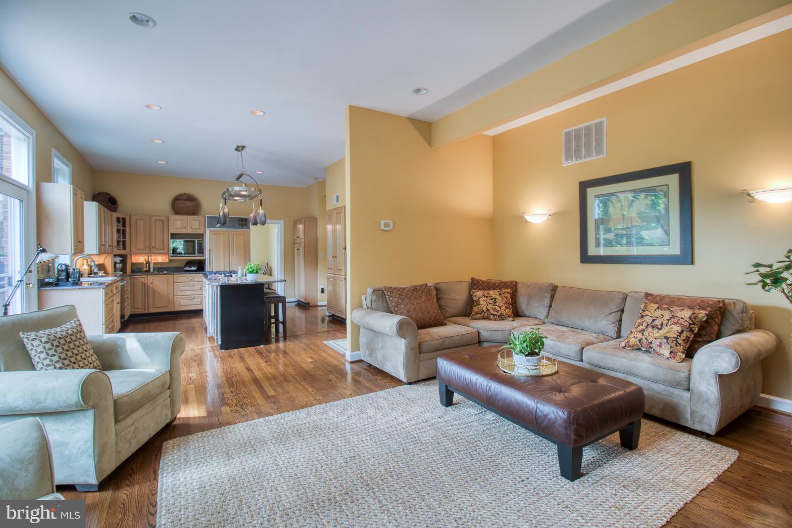 NORTH CHEVY CHASE - Residential