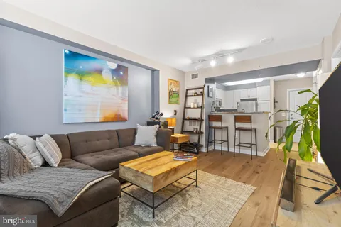 555 Massachusetts Avenue NW Unit 108, Washington, DC 20001 - MLS#: DCDC2176984