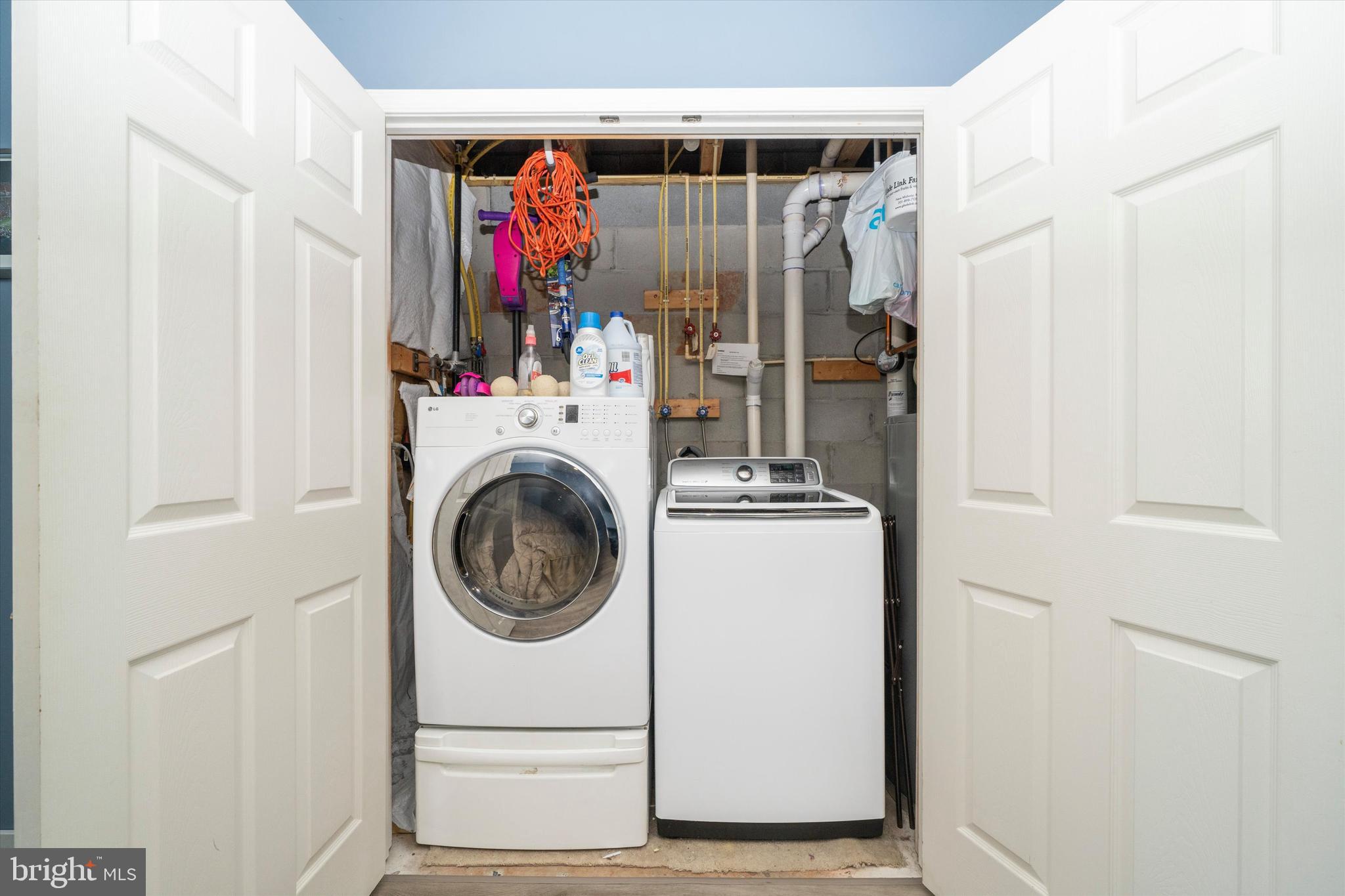 OVERLOOK - Residential