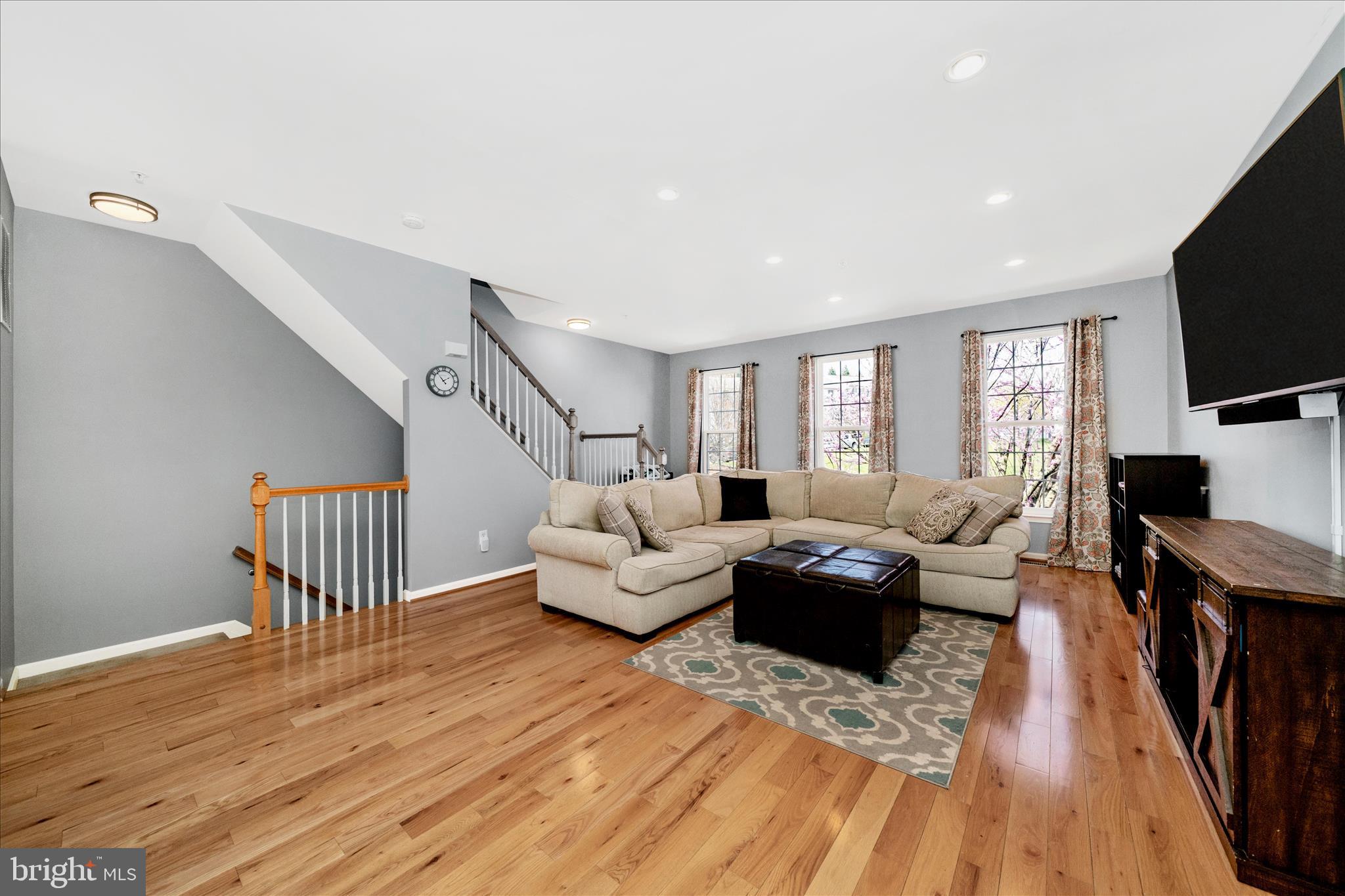 OVERLOOK - Residential