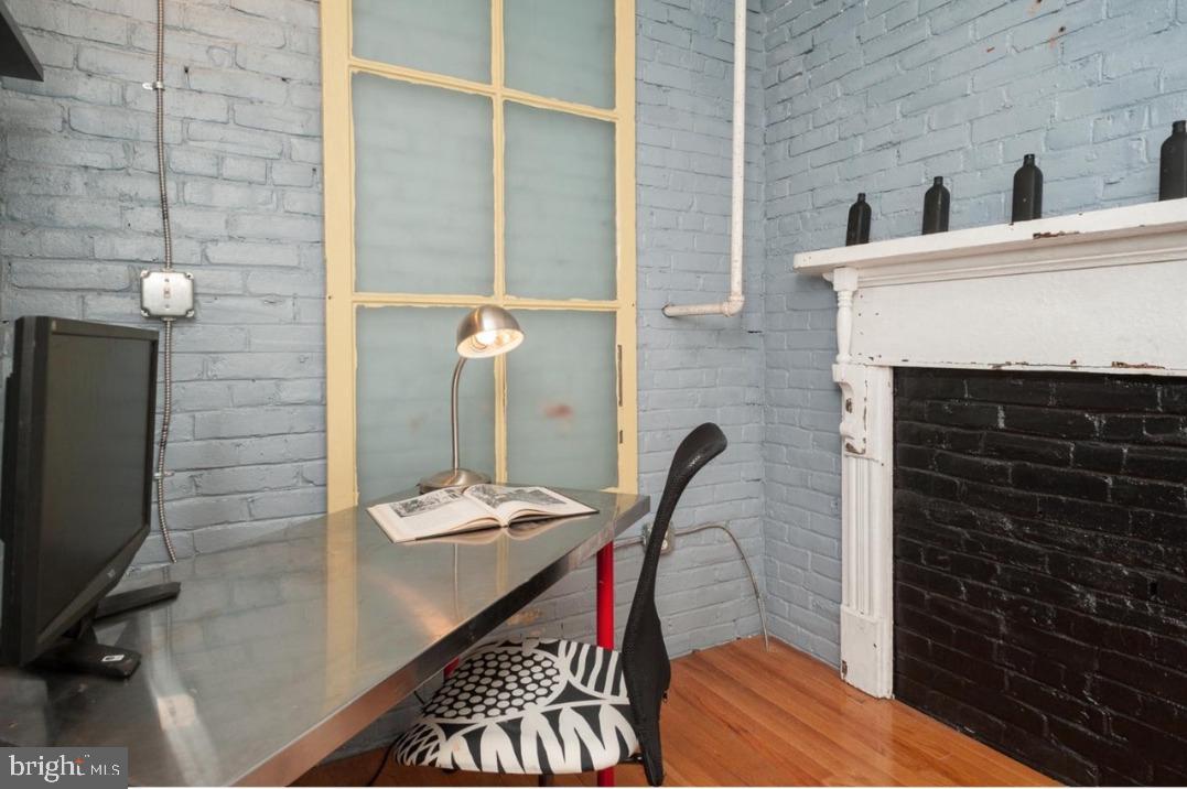 LOFT DISTRICT - Residential Lease