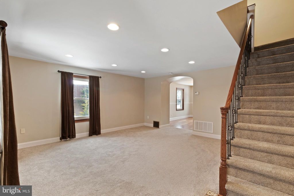 Photo of 480 Jacksonville Road, HATBORO, PA 19040 (MLS # PAMC2157988)