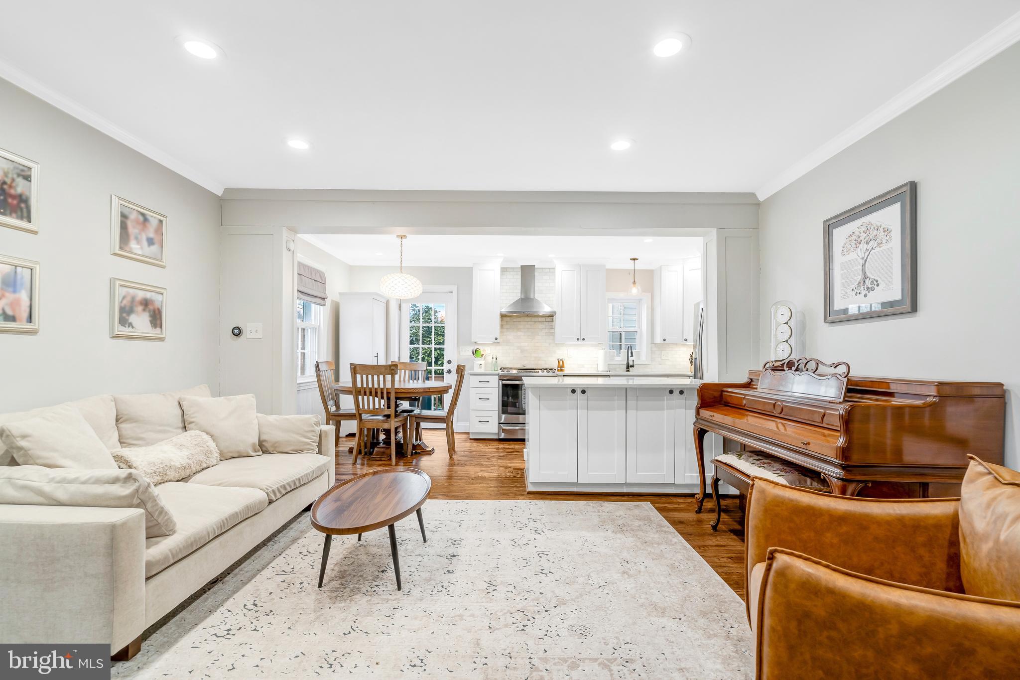 WOODMOOR - Residential