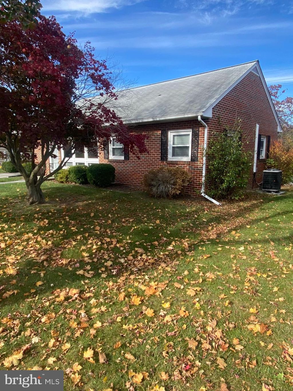 Photo of 914 Kinzel Drive, WINCHESTER, VA 22601 (MLS # VAWI2009240)