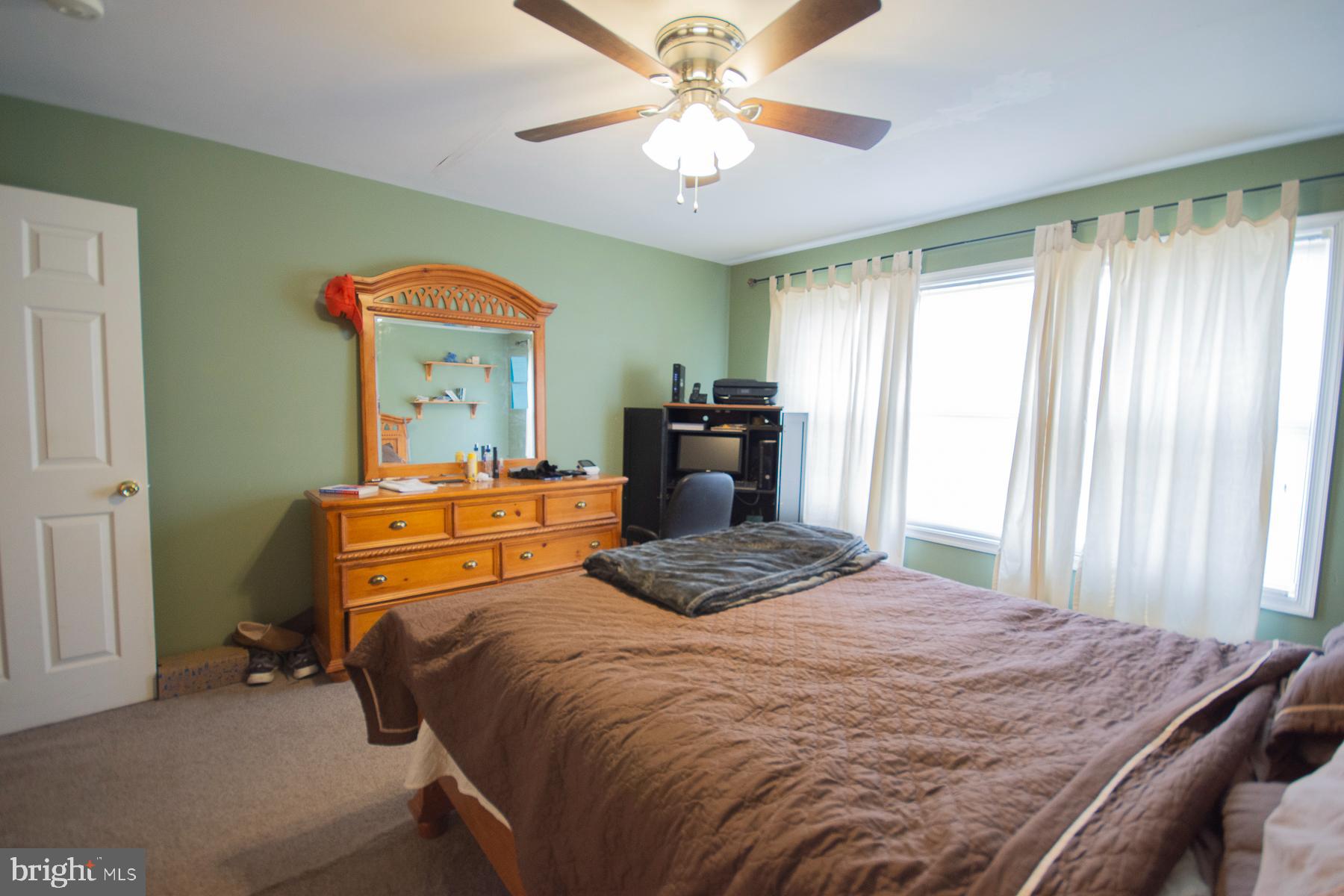 MILLS FARM - Residential