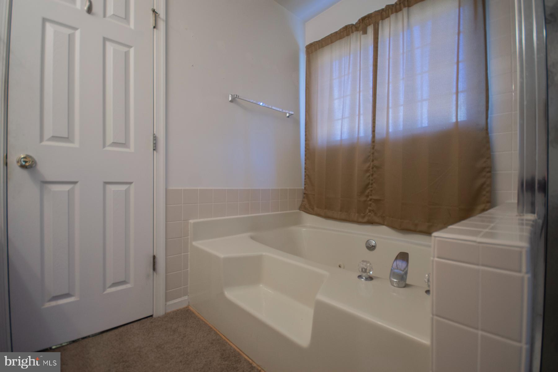 MILLS FARM - Residential