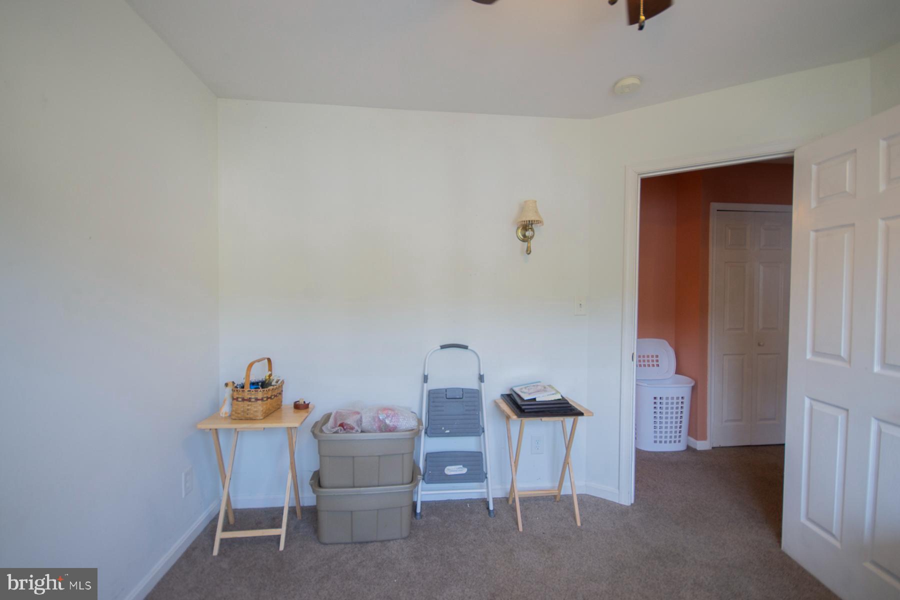 MILLS FARM - Residential