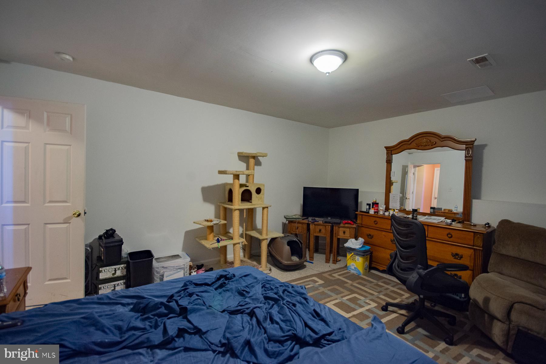 MILLS FARM - Residential