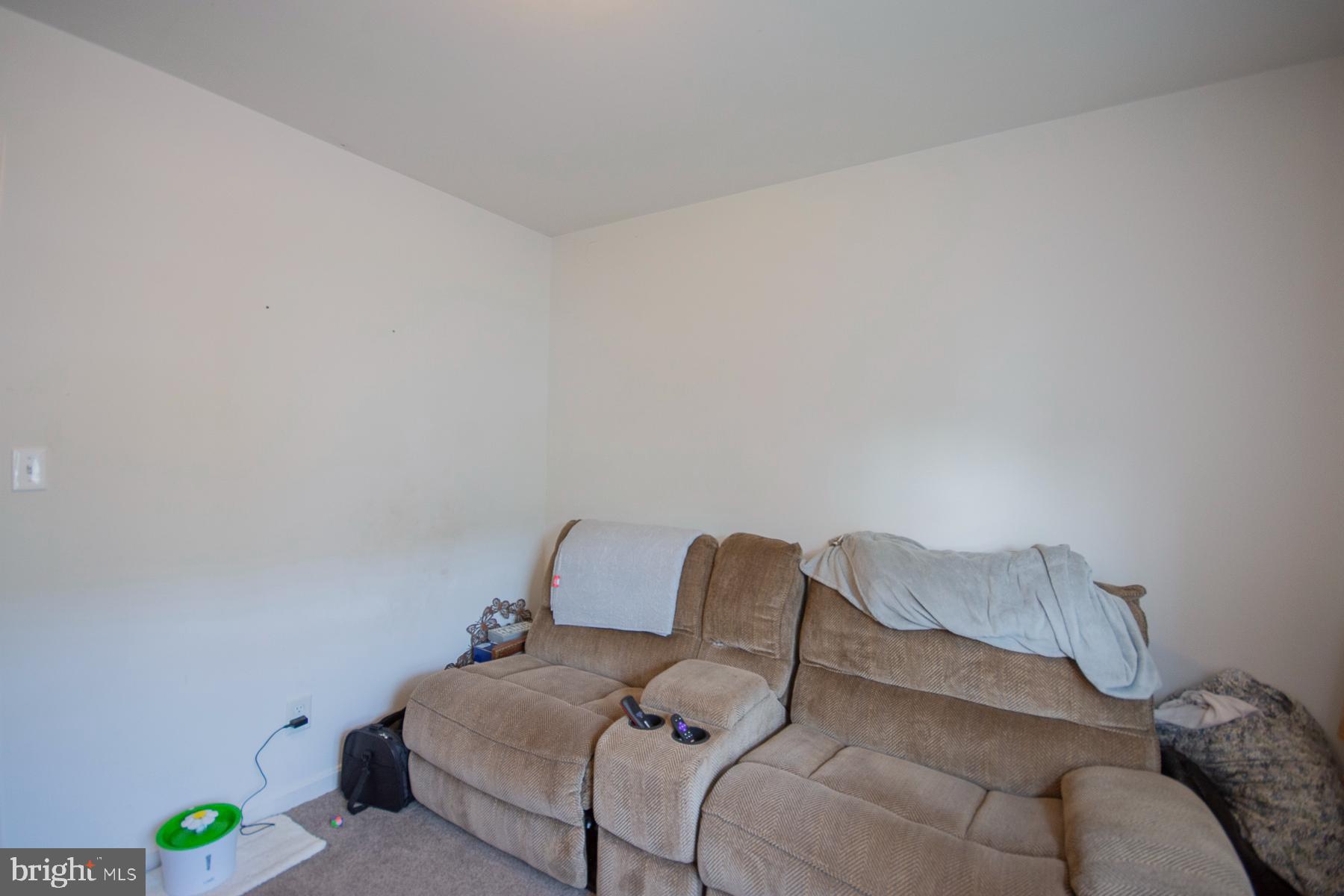 MILLS FARM - Residential