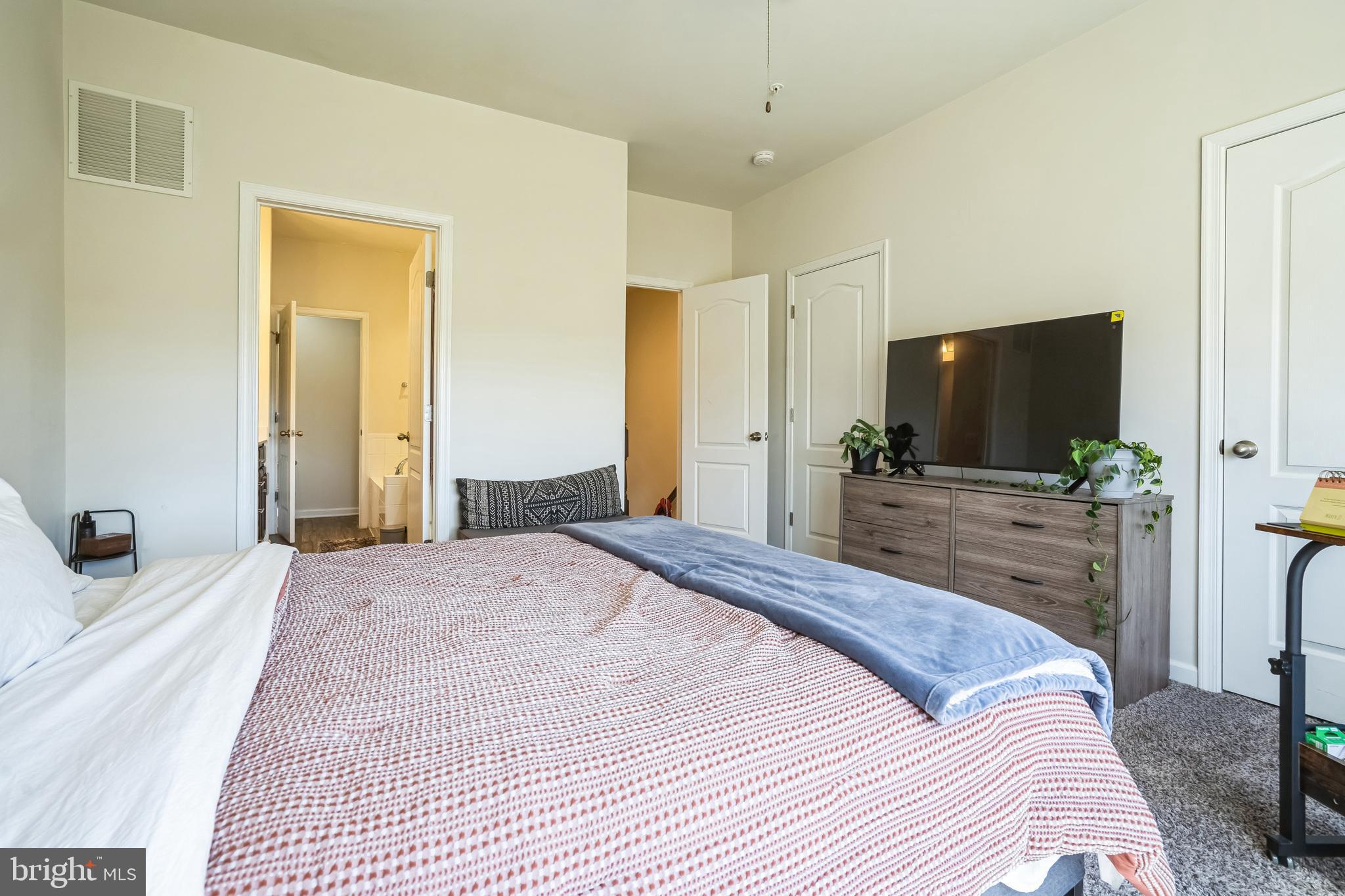 SEVERN HOLLOW - Residential