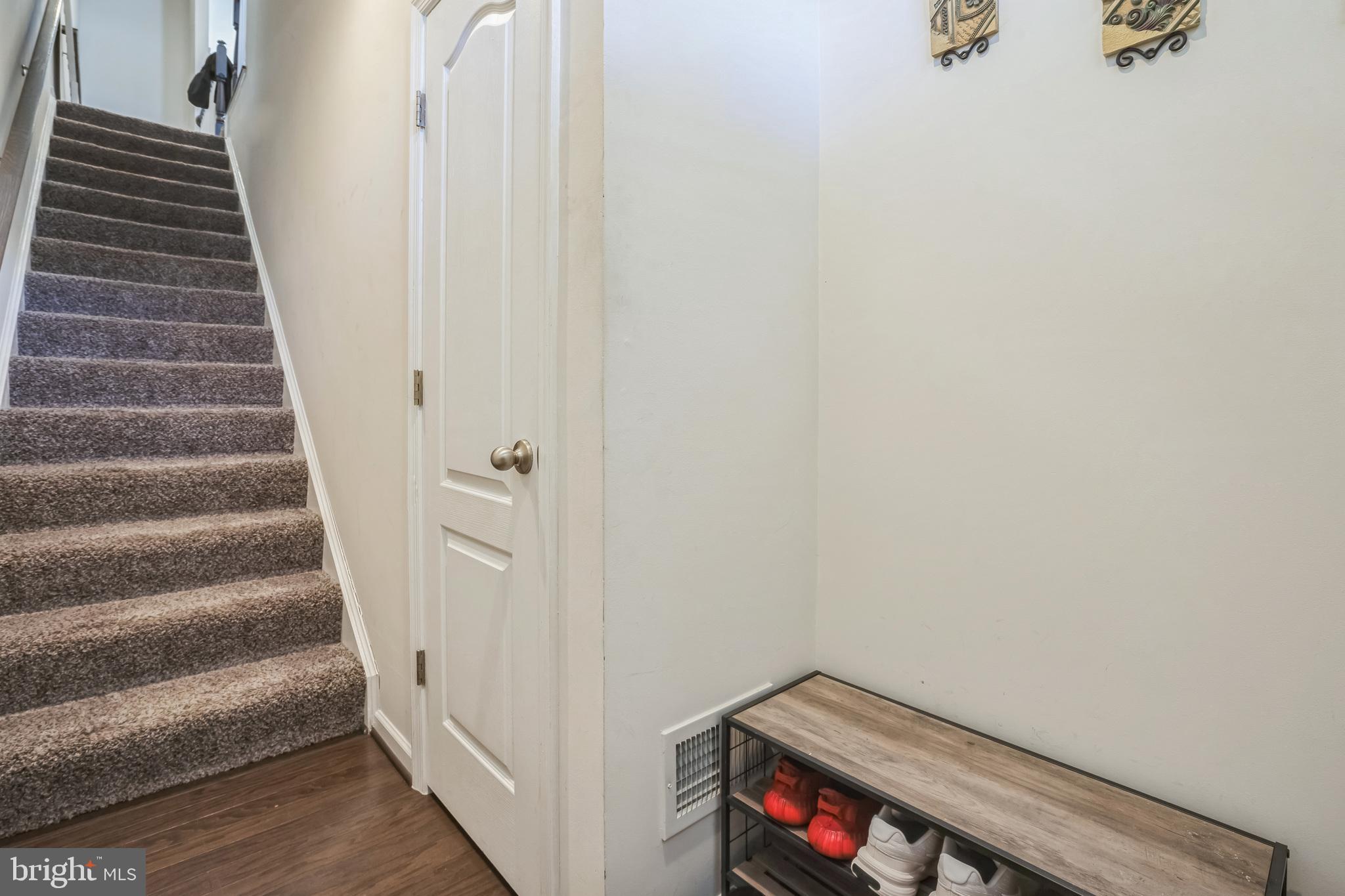 SEVERN HOLLOW - Residential