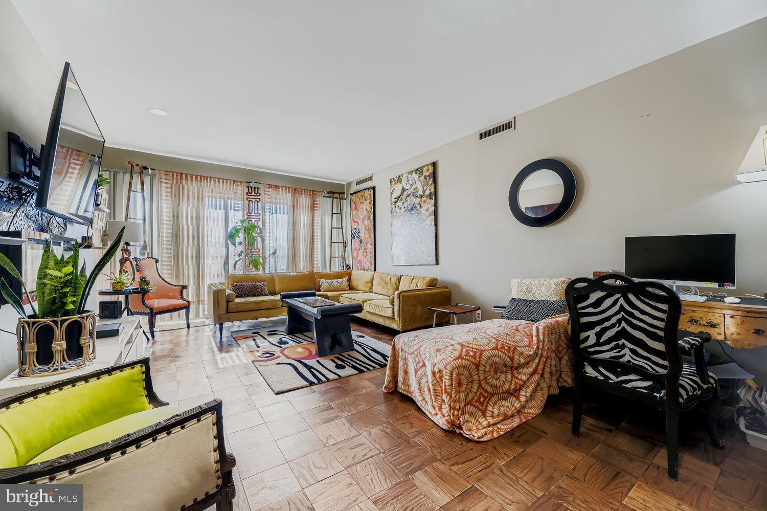 ARLINGTON - Residential