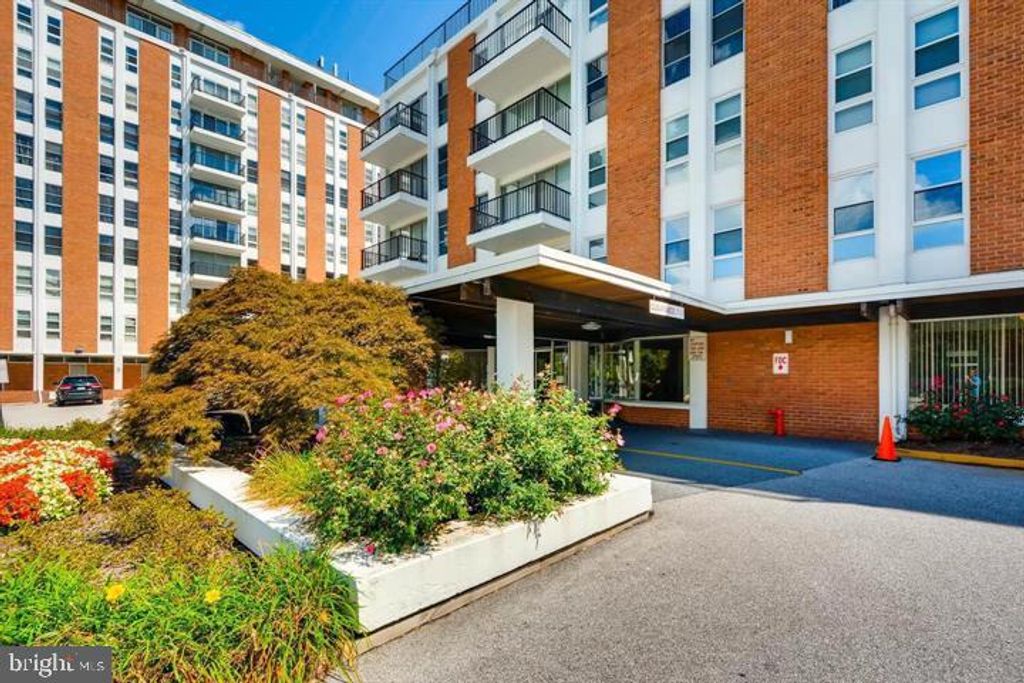 Photo of 3601 Clarks Lane #508, BALTIMORE, MD 21215 (MLS # MDBA2186300)