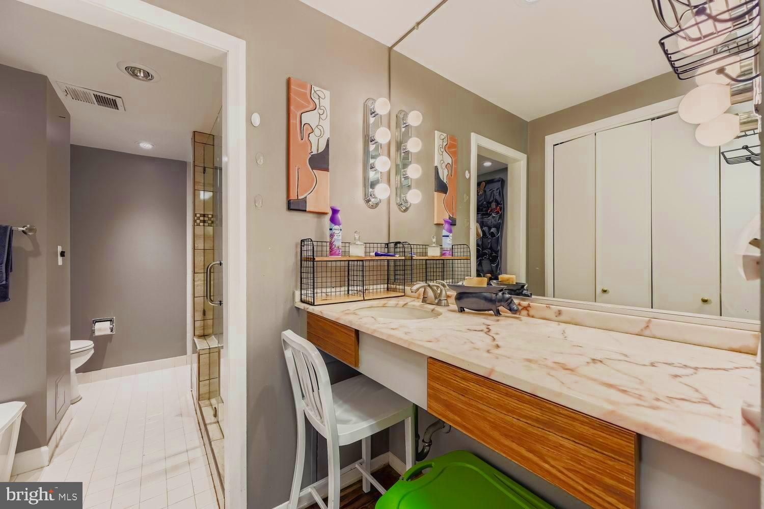 ARLINGTON - Residential