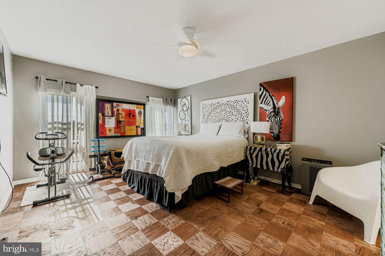 ARLINGTON - Residential