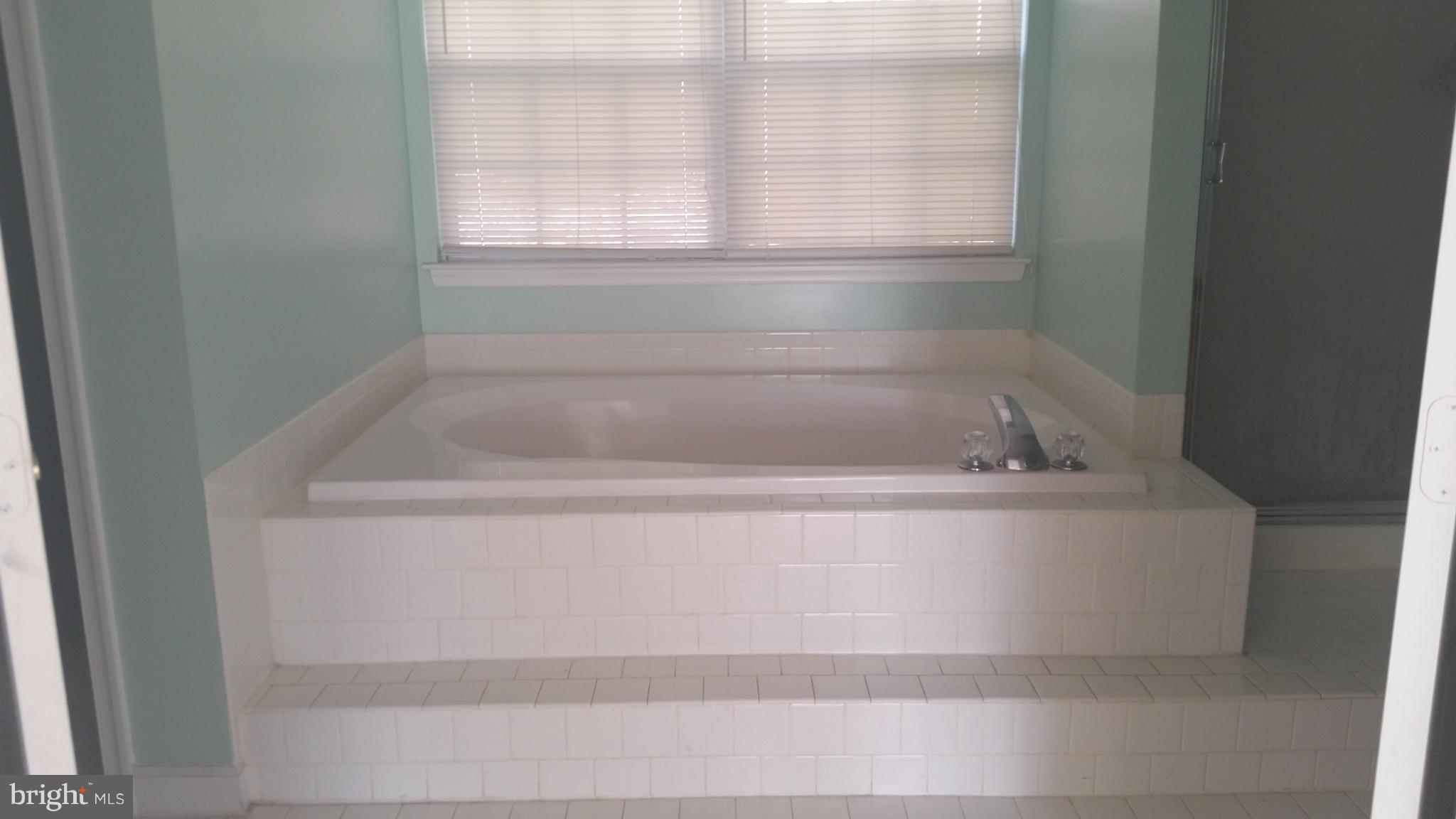 CANTERBURY ESTATES - Residential Lease