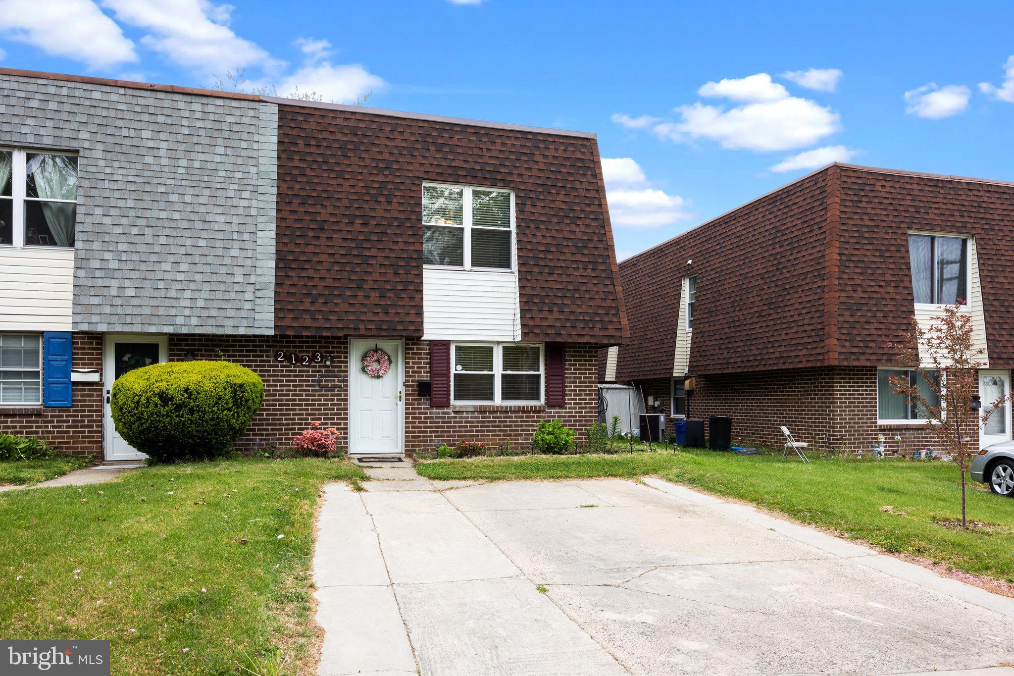BUSTLETON - Residential
