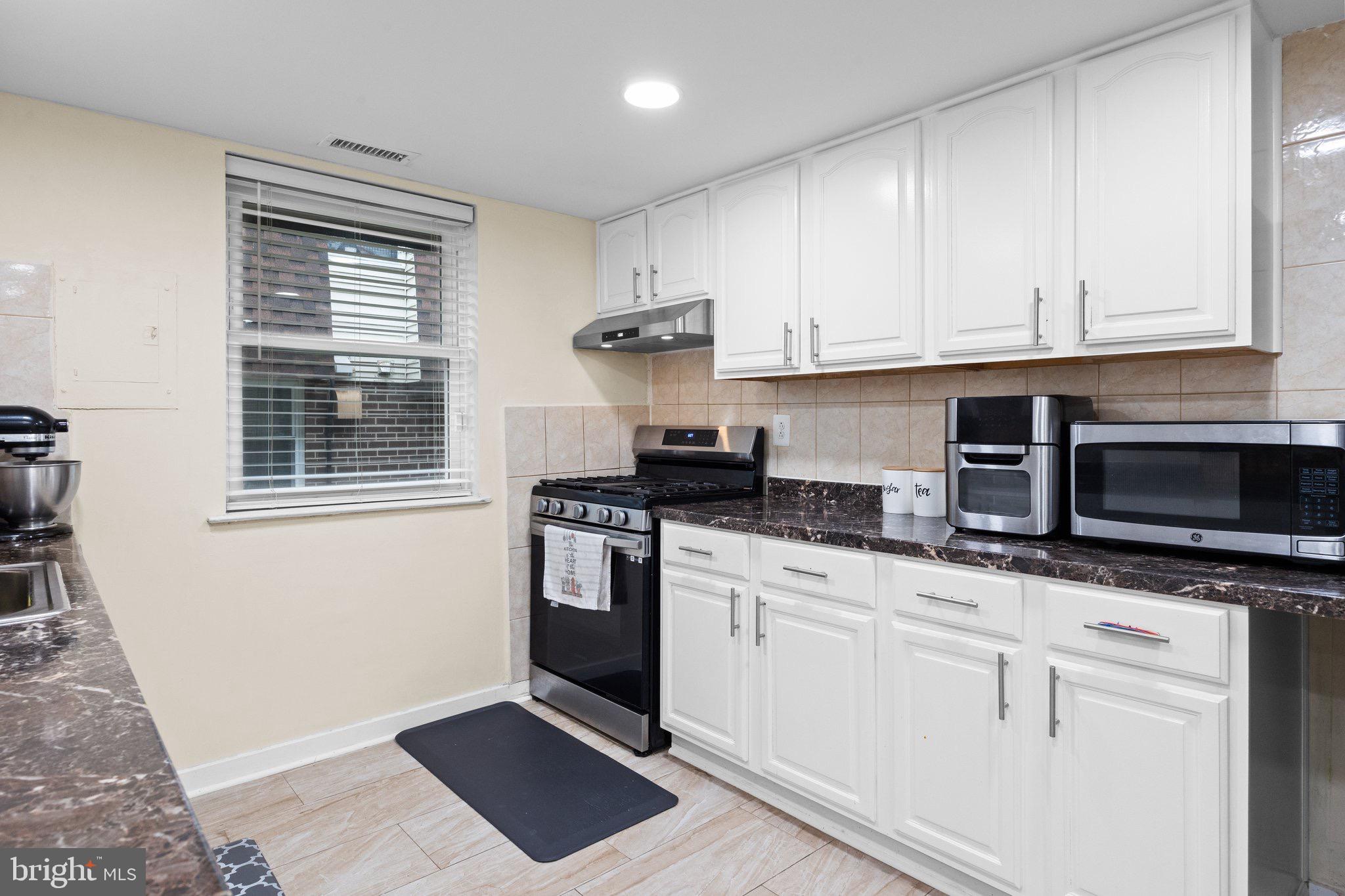 BUSTLETON - Residential