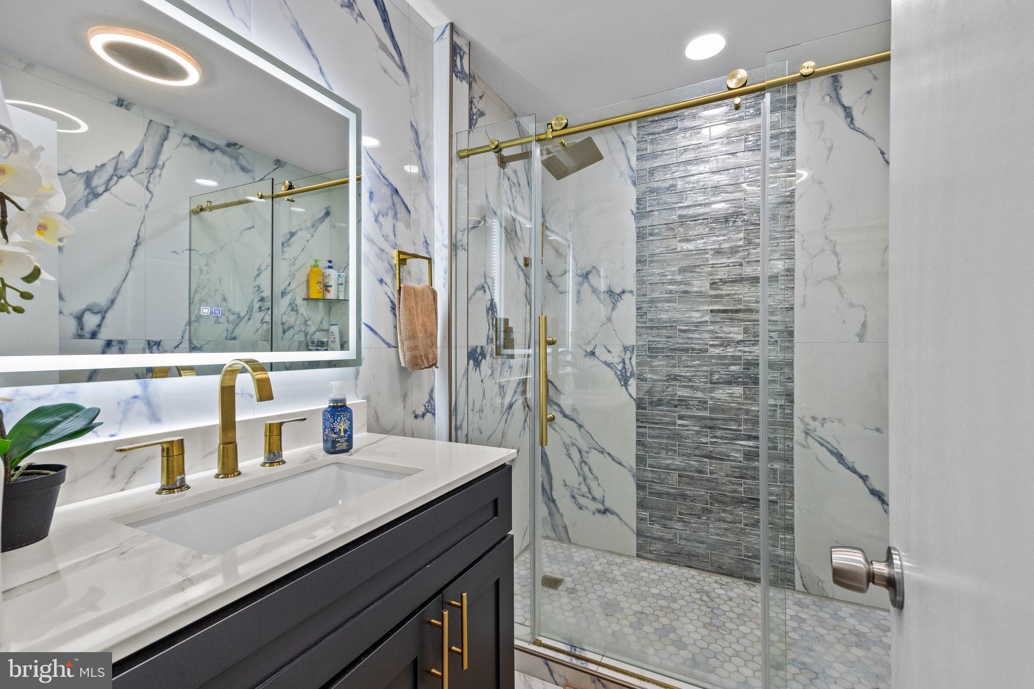 BUSTLETON - Residential