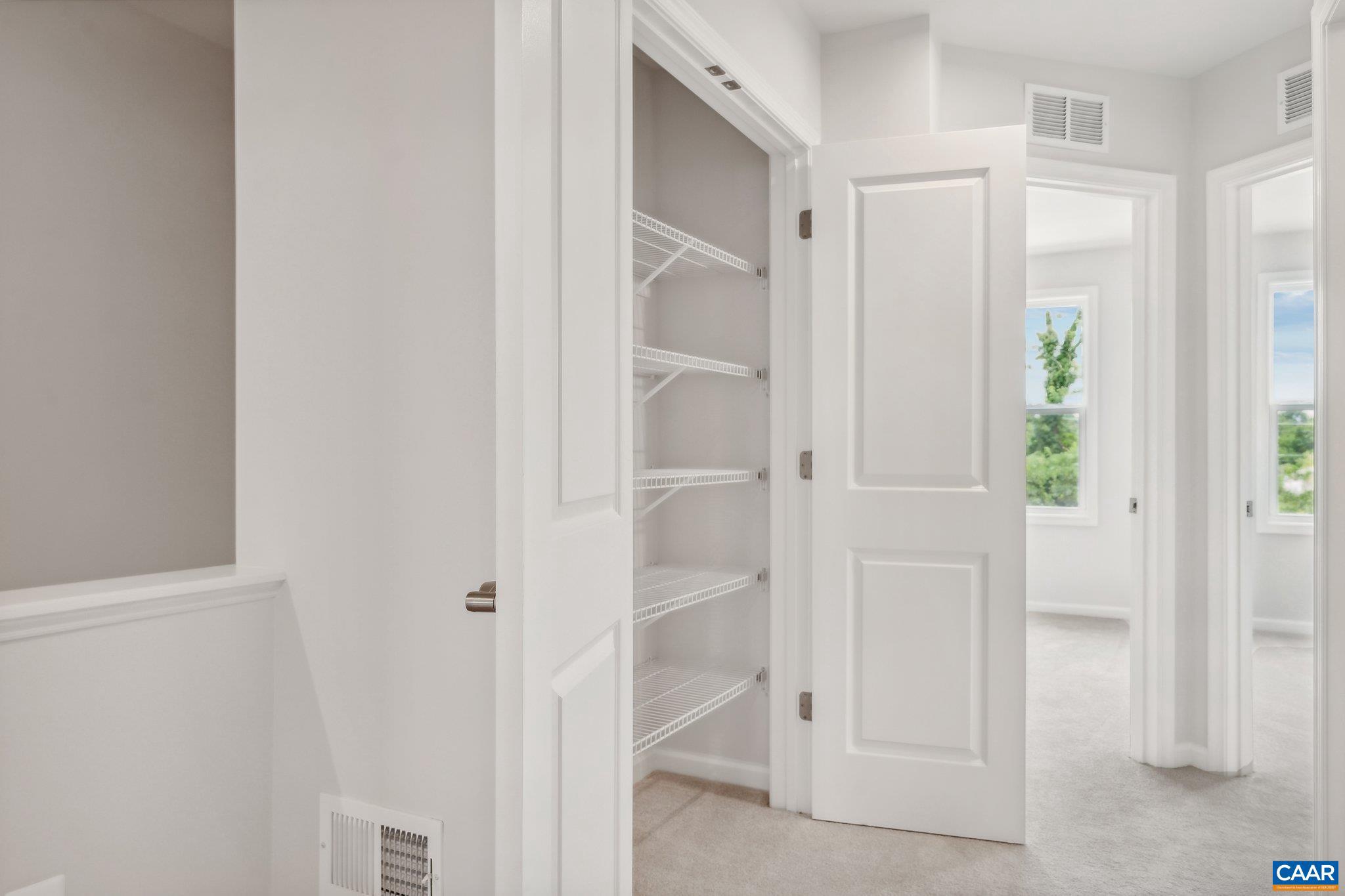 PLEASANT GREEN - Residential