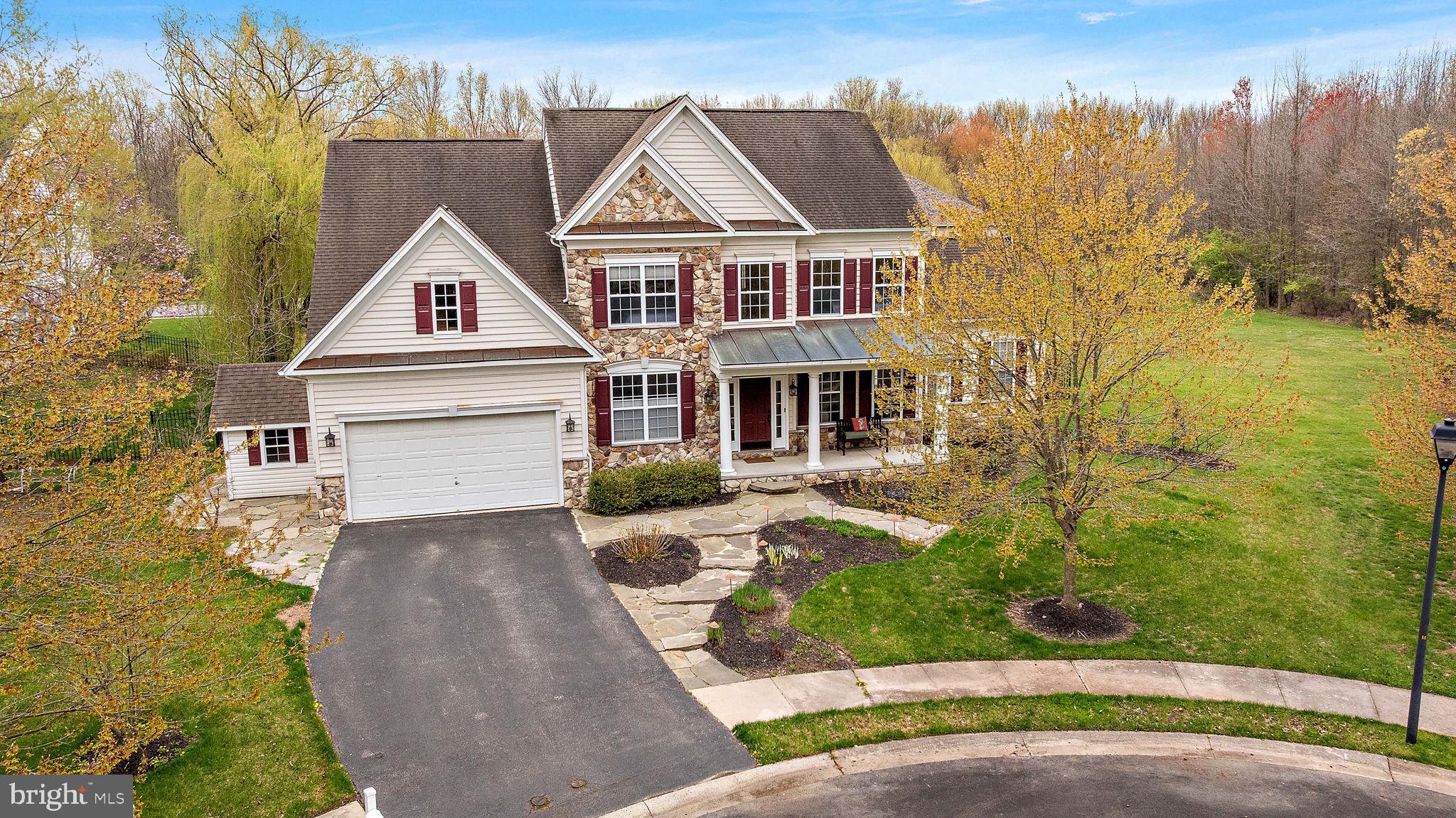 PRESIDENTIAL ESTS - Residential